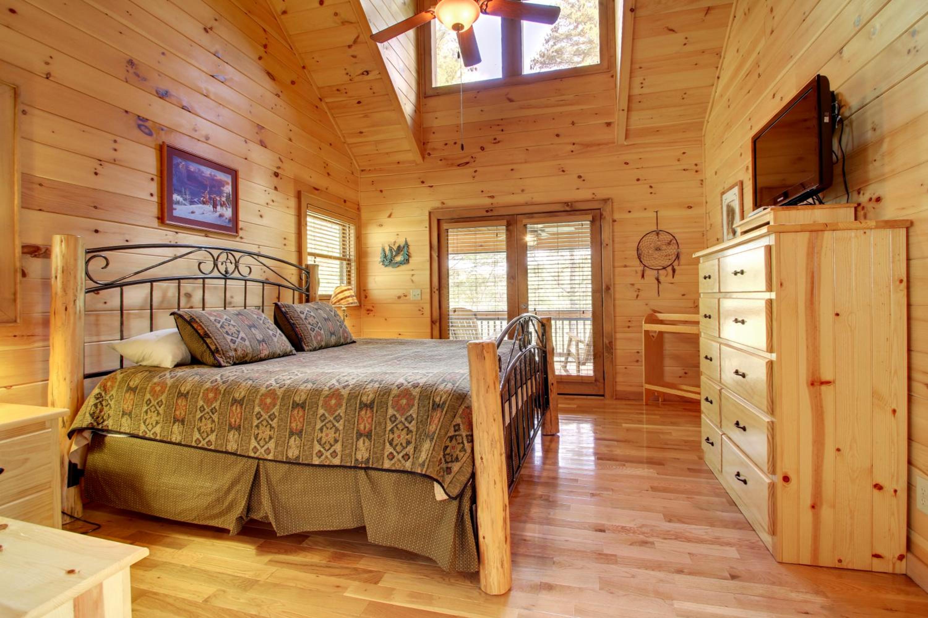 Cherokee Dream Mountain Lodge