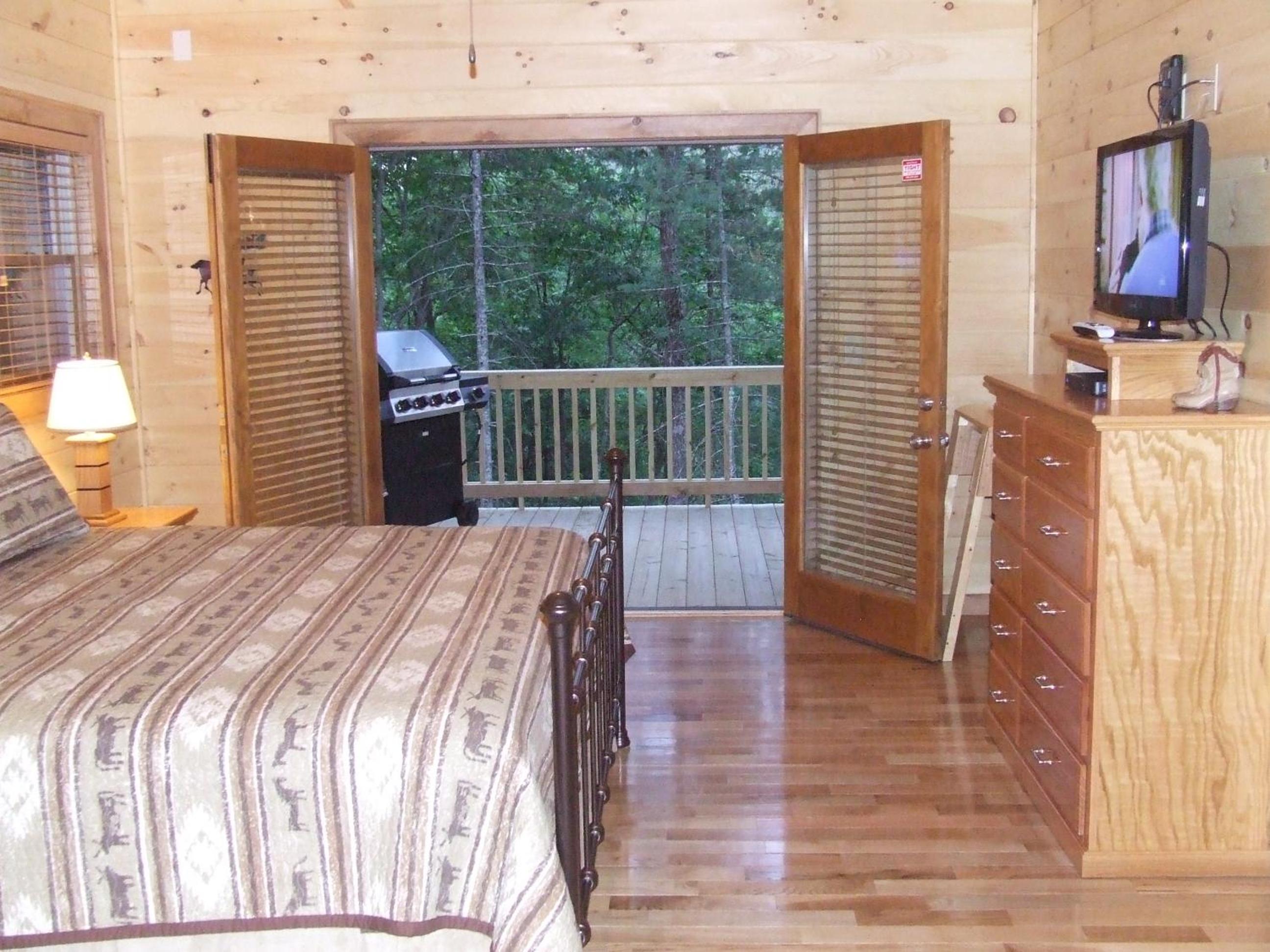Cherokee Dream Mountain Lodge