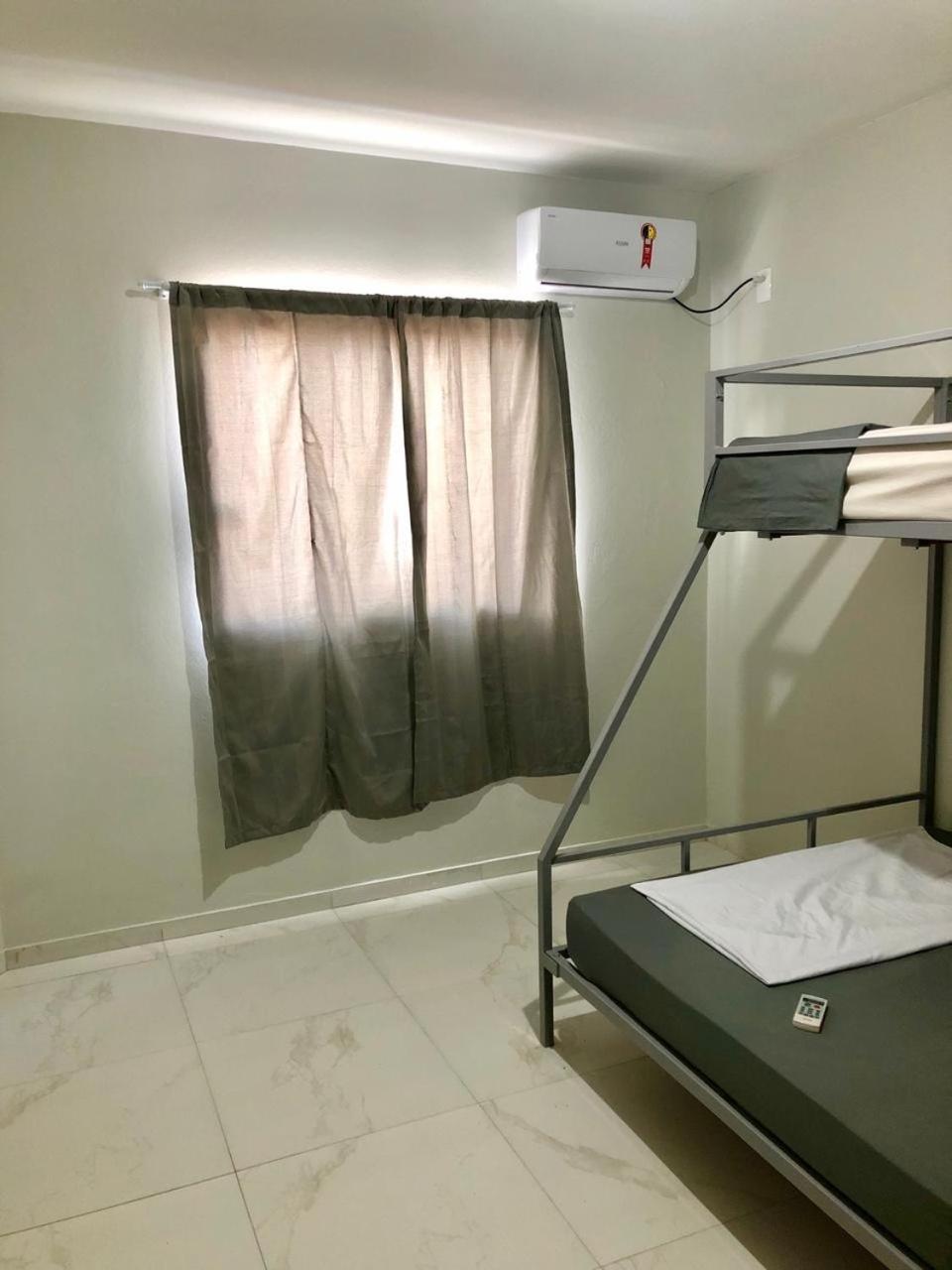 Seu refúgio paradisíaco a apenas 330 metros do mar TUB