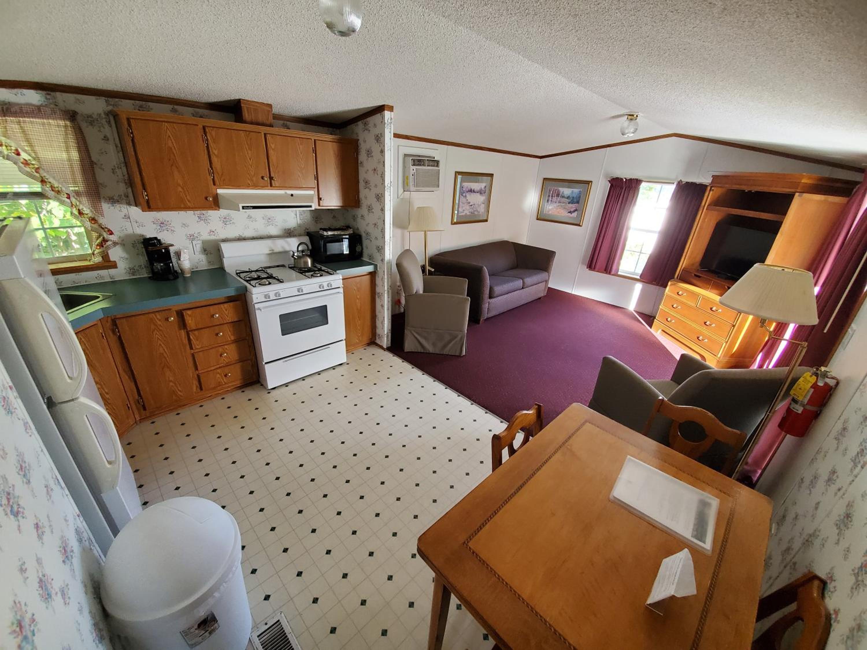 Lake View Motel