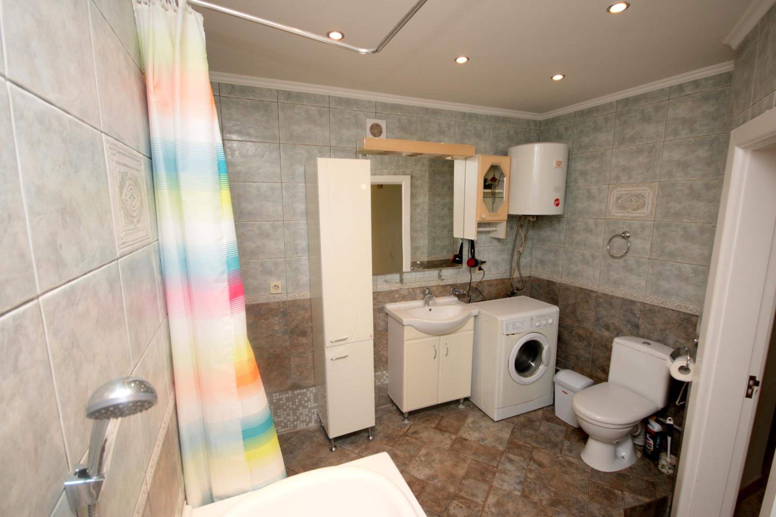 Inn Home Apartments - Pechersk area view 4