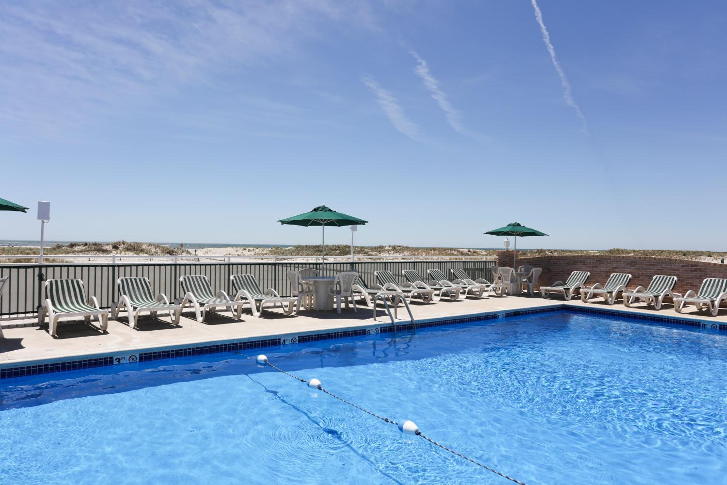 Commander by the Sea Motel view 4