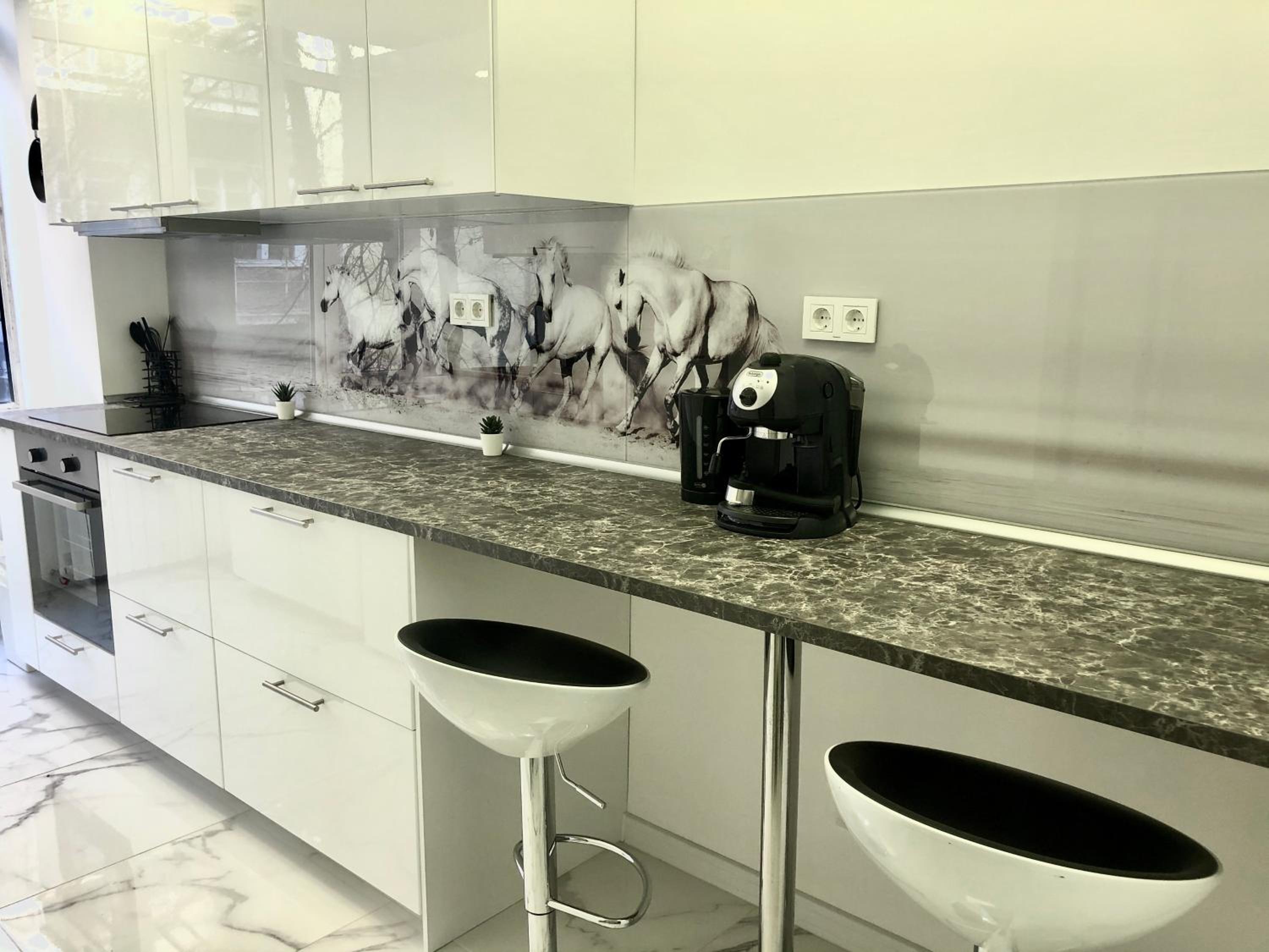 Spacious modern vintage flat in the heart of Sofia view 5
