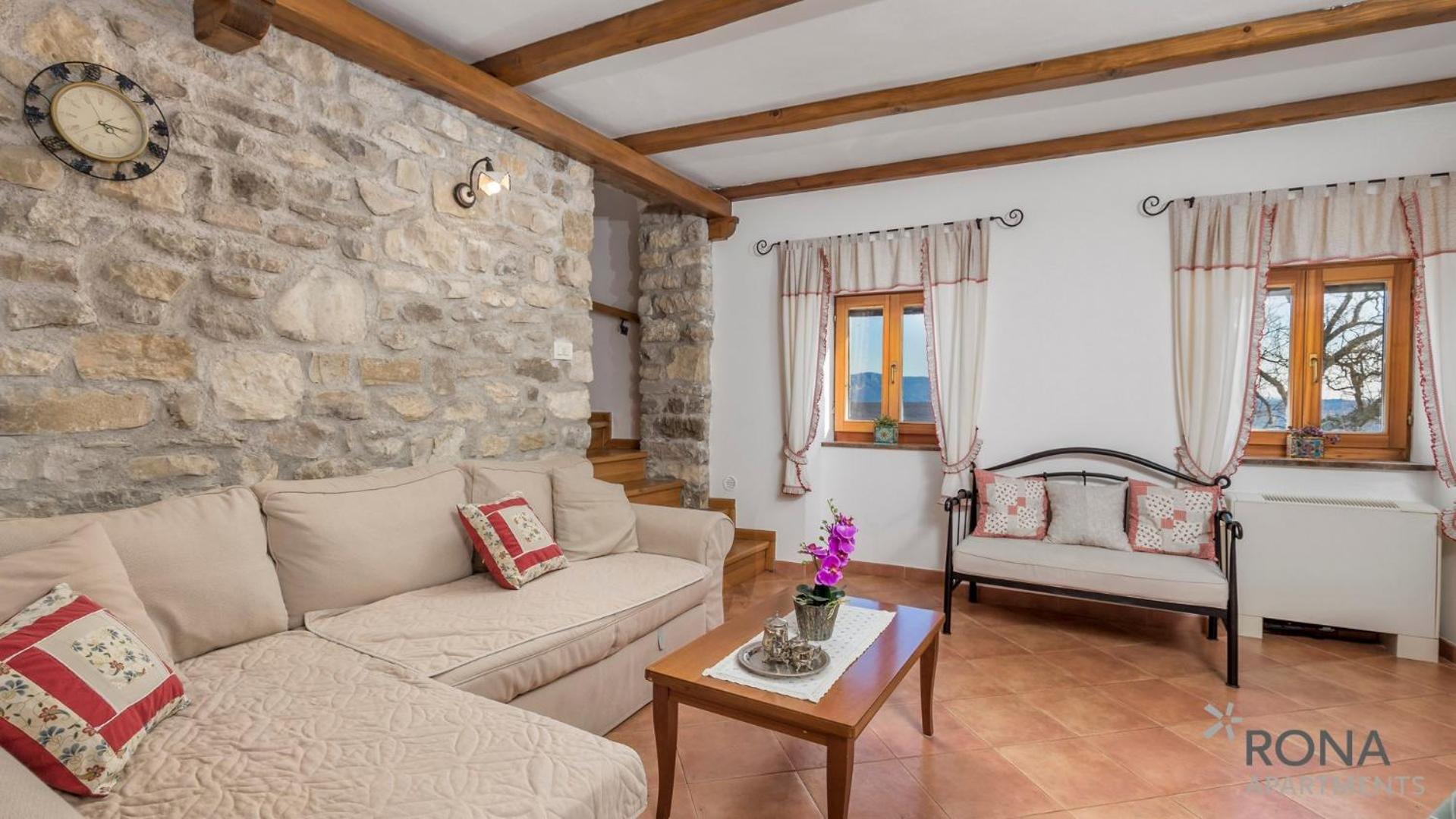 Rona stone house apartments Janja view 3