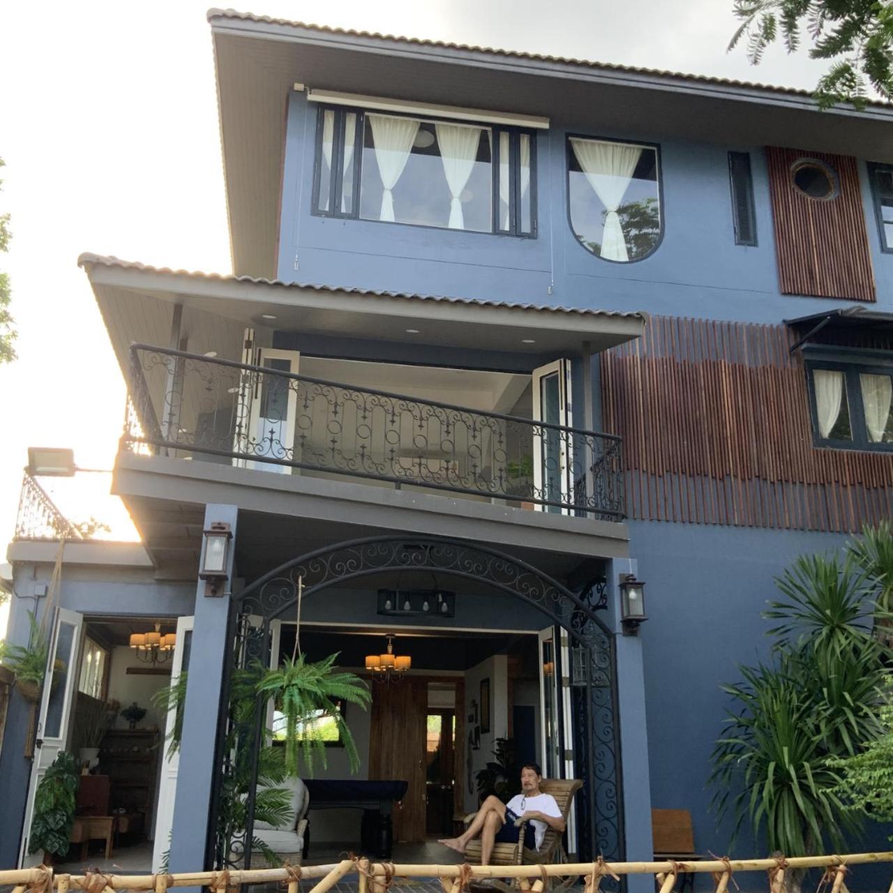 P.O.E Posh Homestay view 2