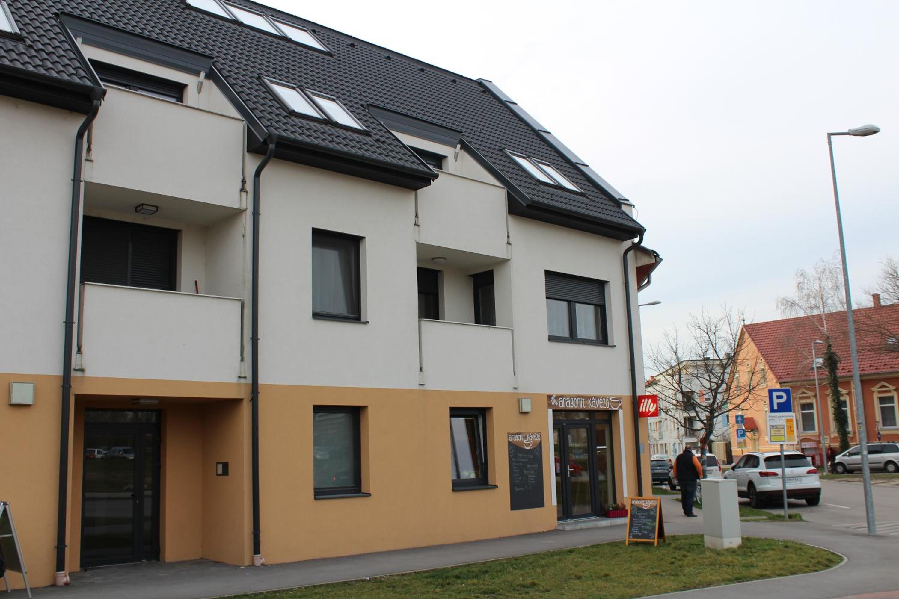 Quelle-Apartman 2 view 4