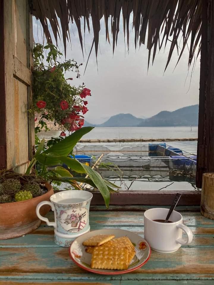 Sweet Home Floating House view 5