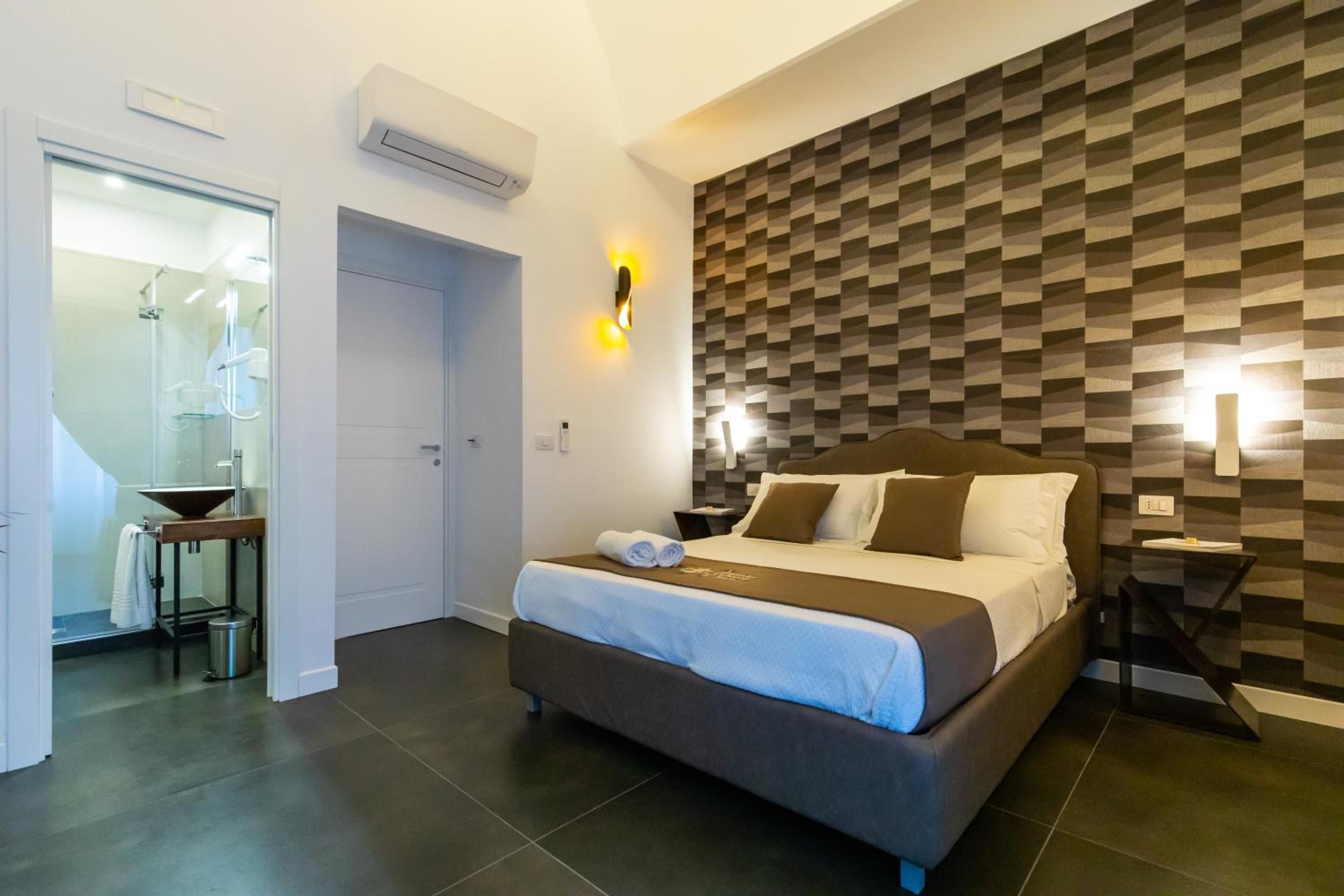 Santa Chiara Inn