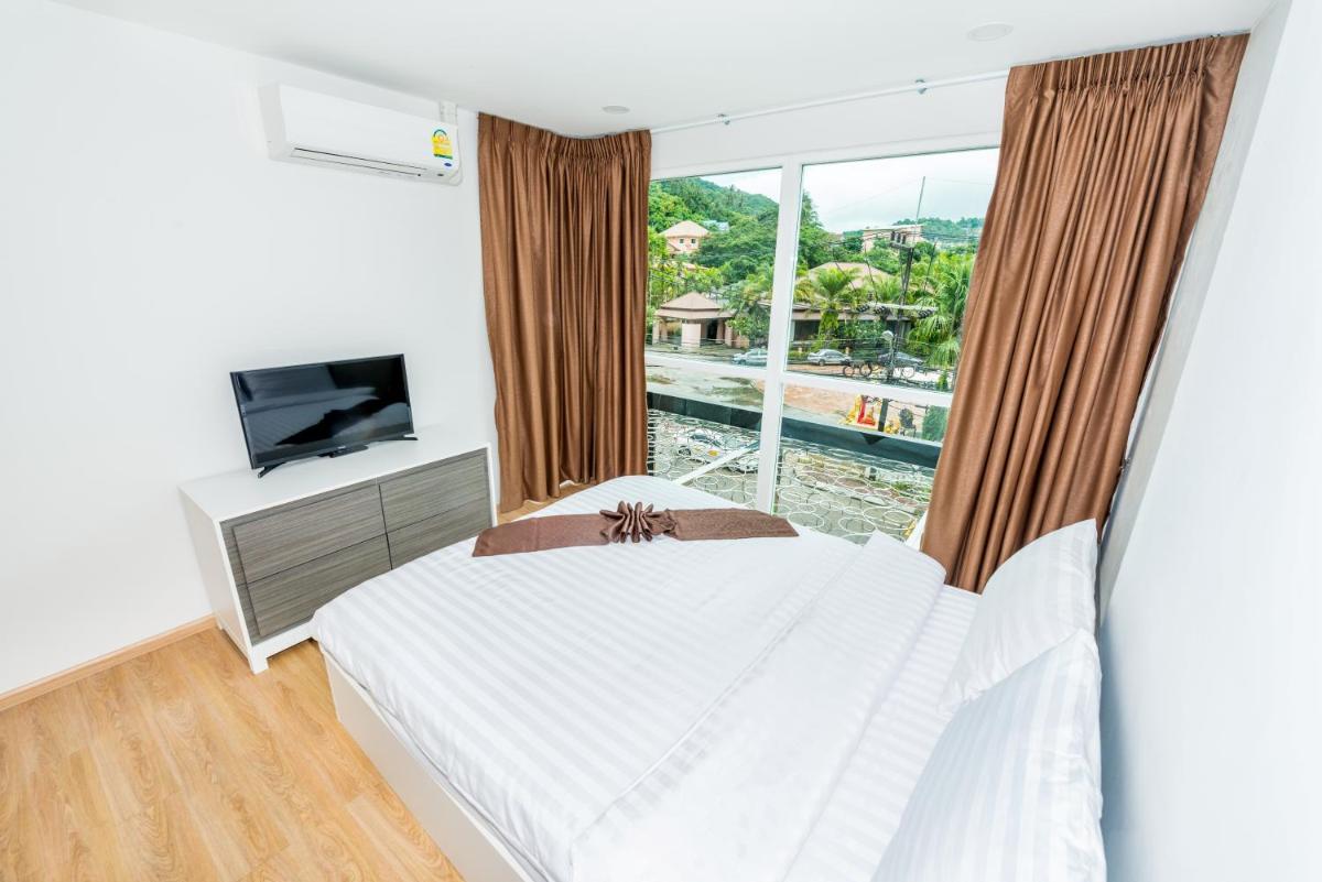 Ozone Condotel, Kata Beach