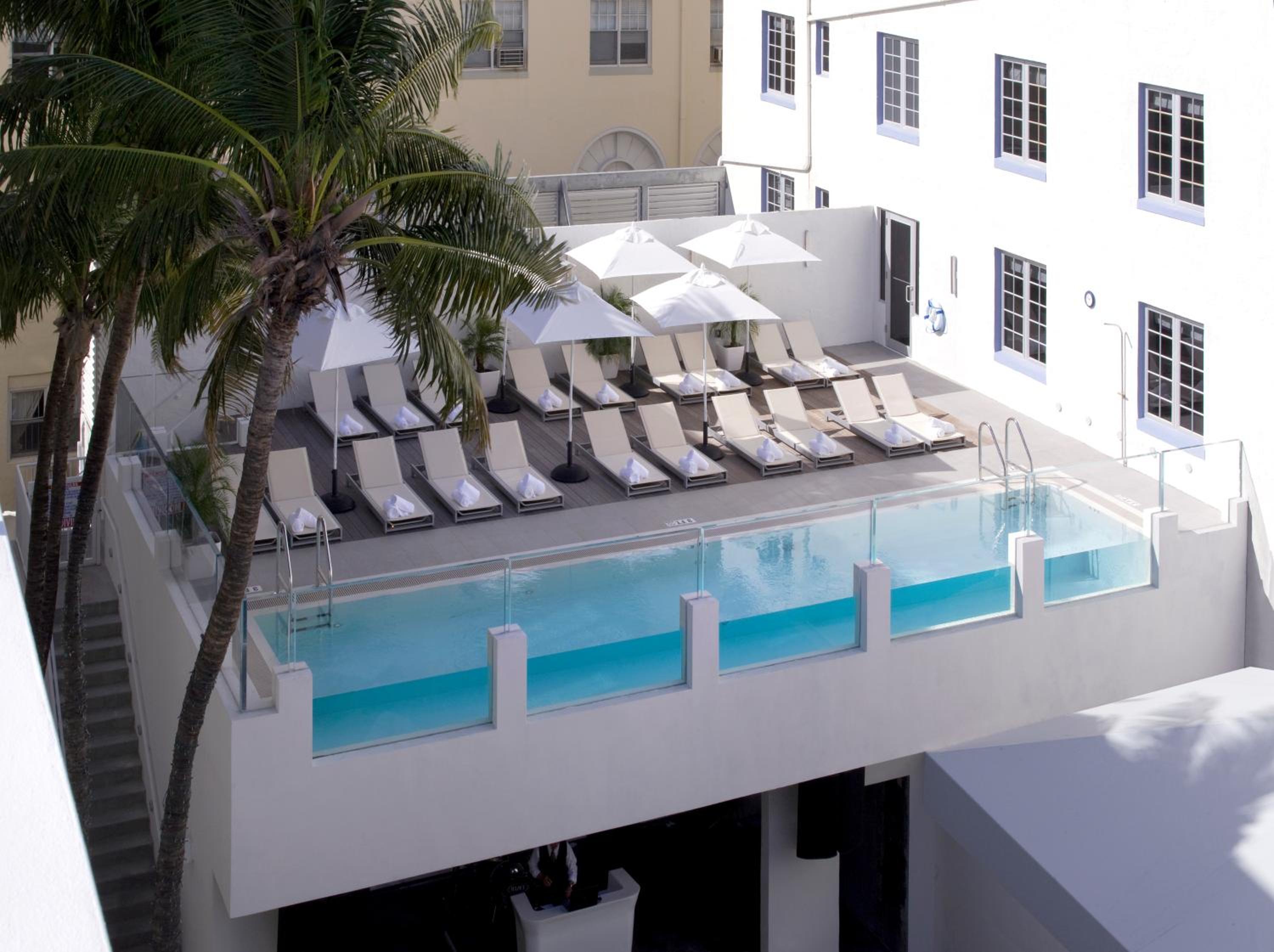 Hotel Breakwater South Beach-4
