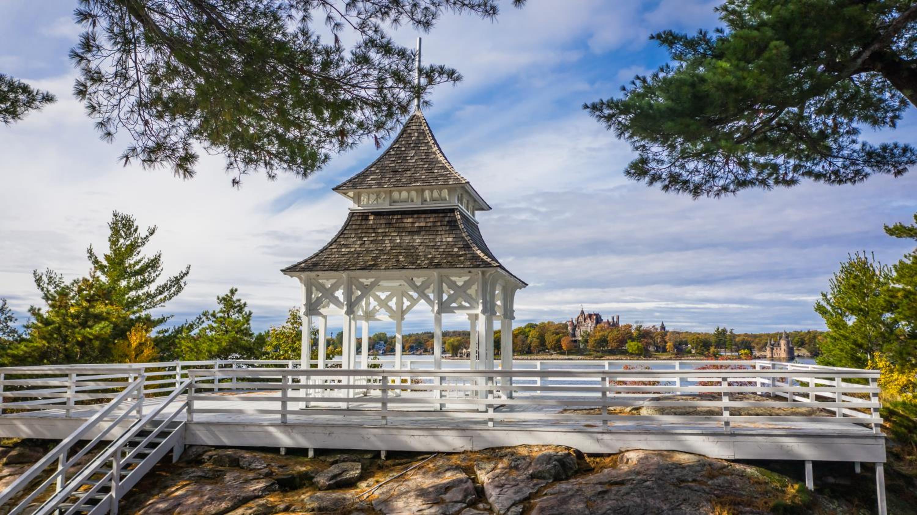 Bonnie Castle Resort & Marina