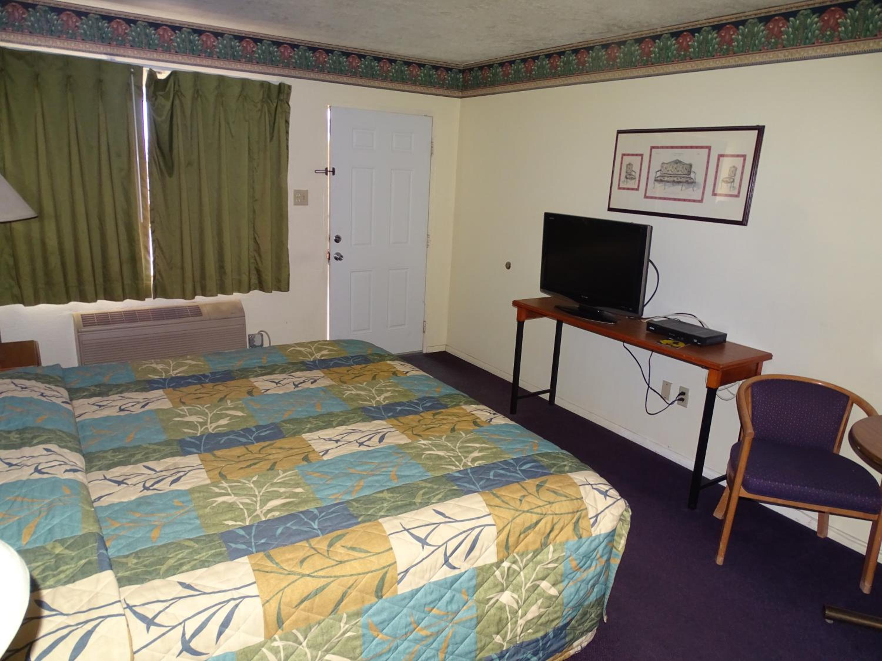Downtown Inn view 3