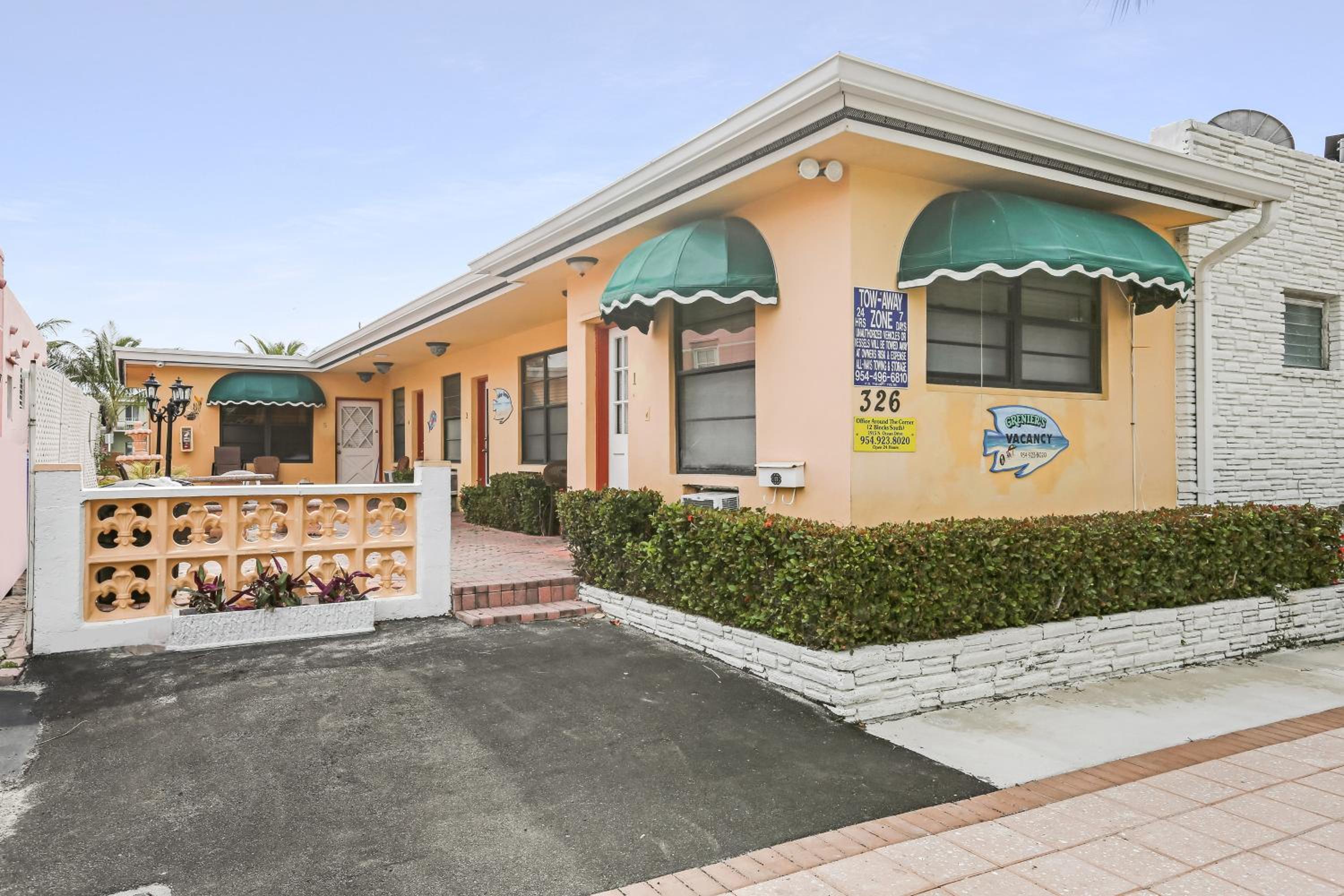 Hotel Greniers - Image 1