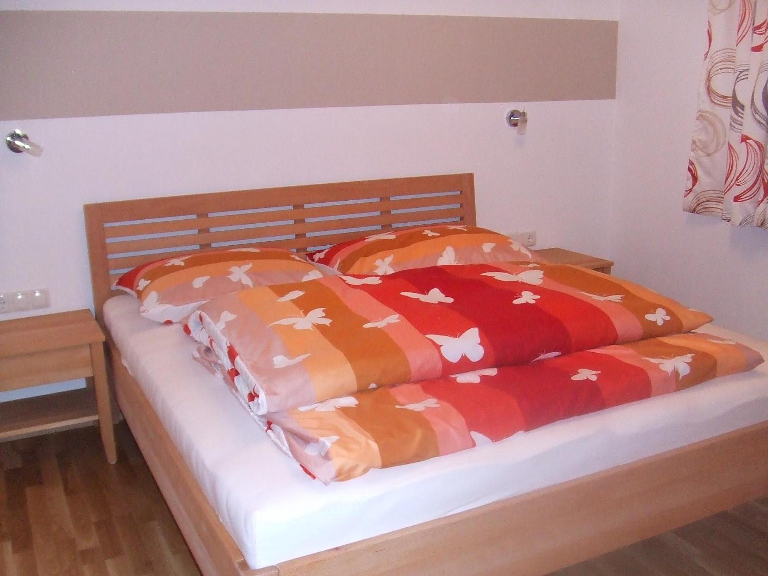 Photo 33