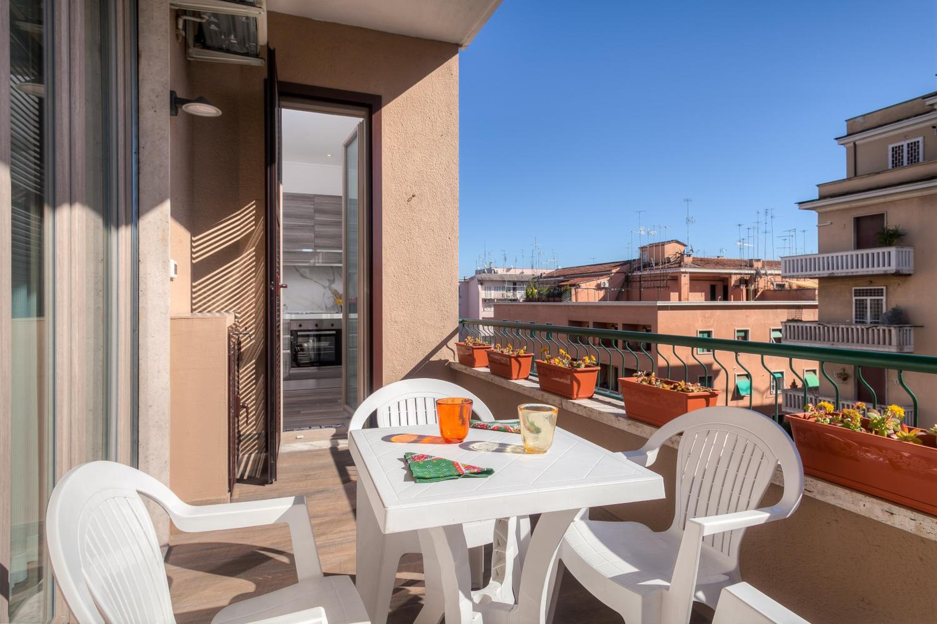 Many Days Apartments
