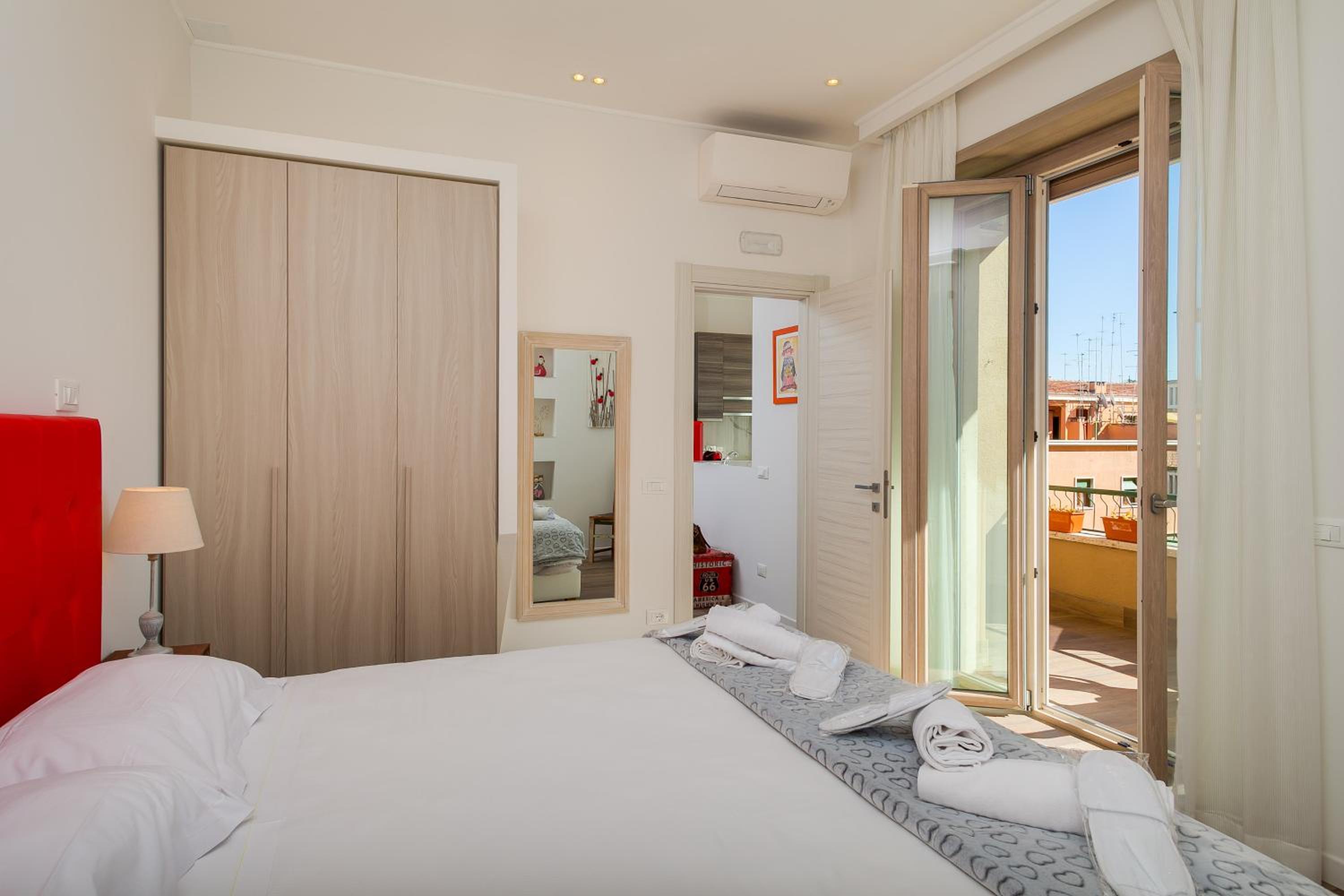 Many Days Apartments