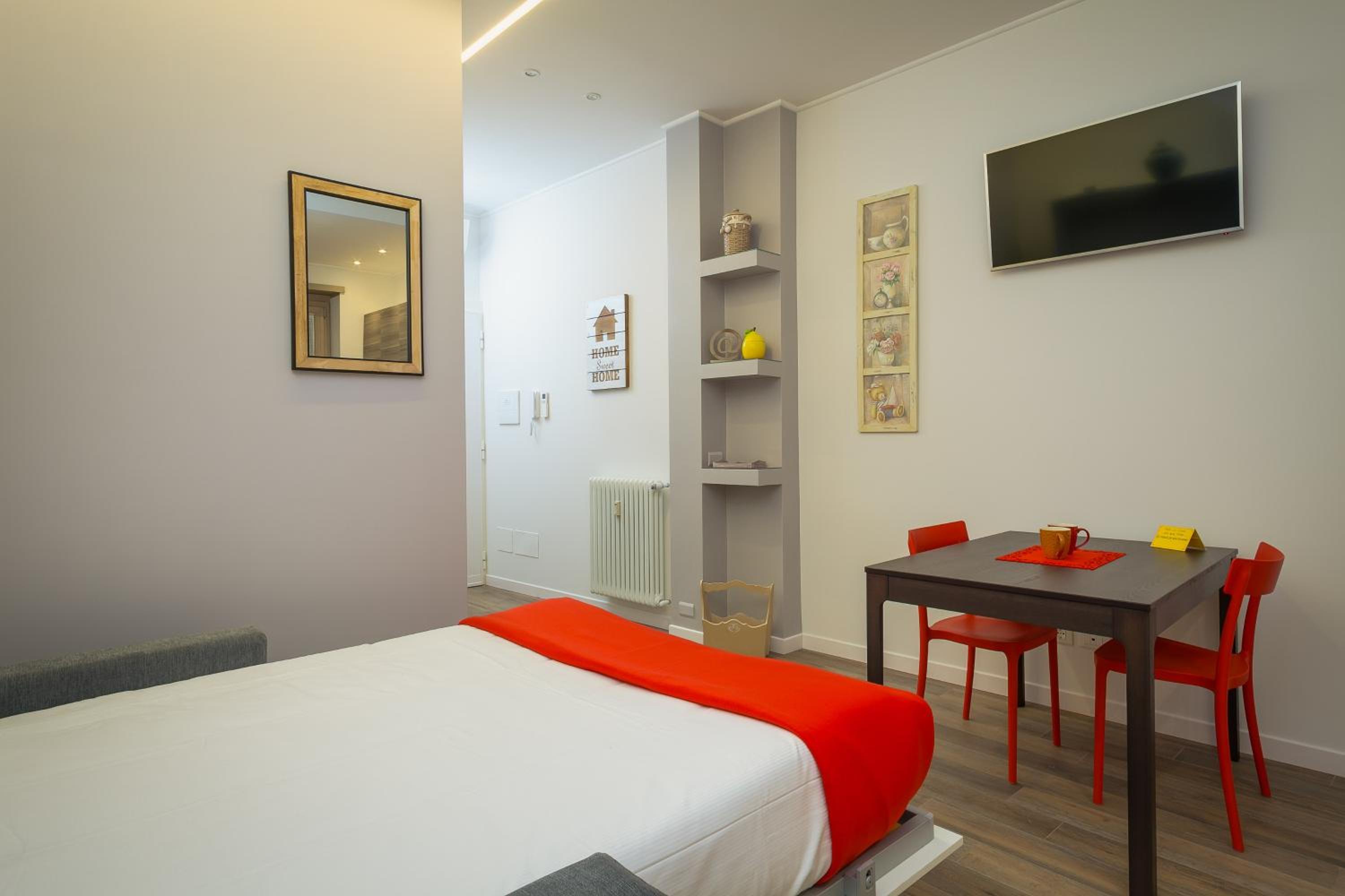 Many Days Apartments
