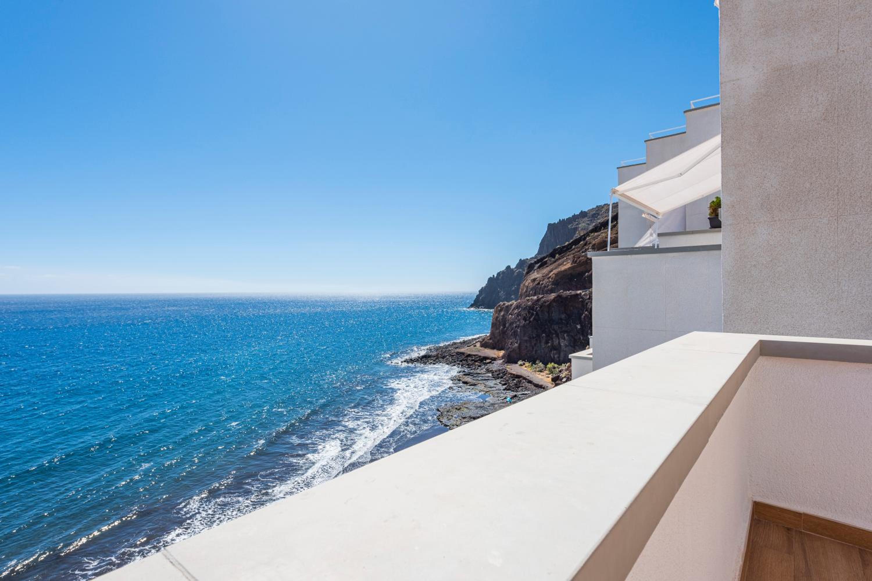 WONDERFUL Beach Apartment in Paradise view 3