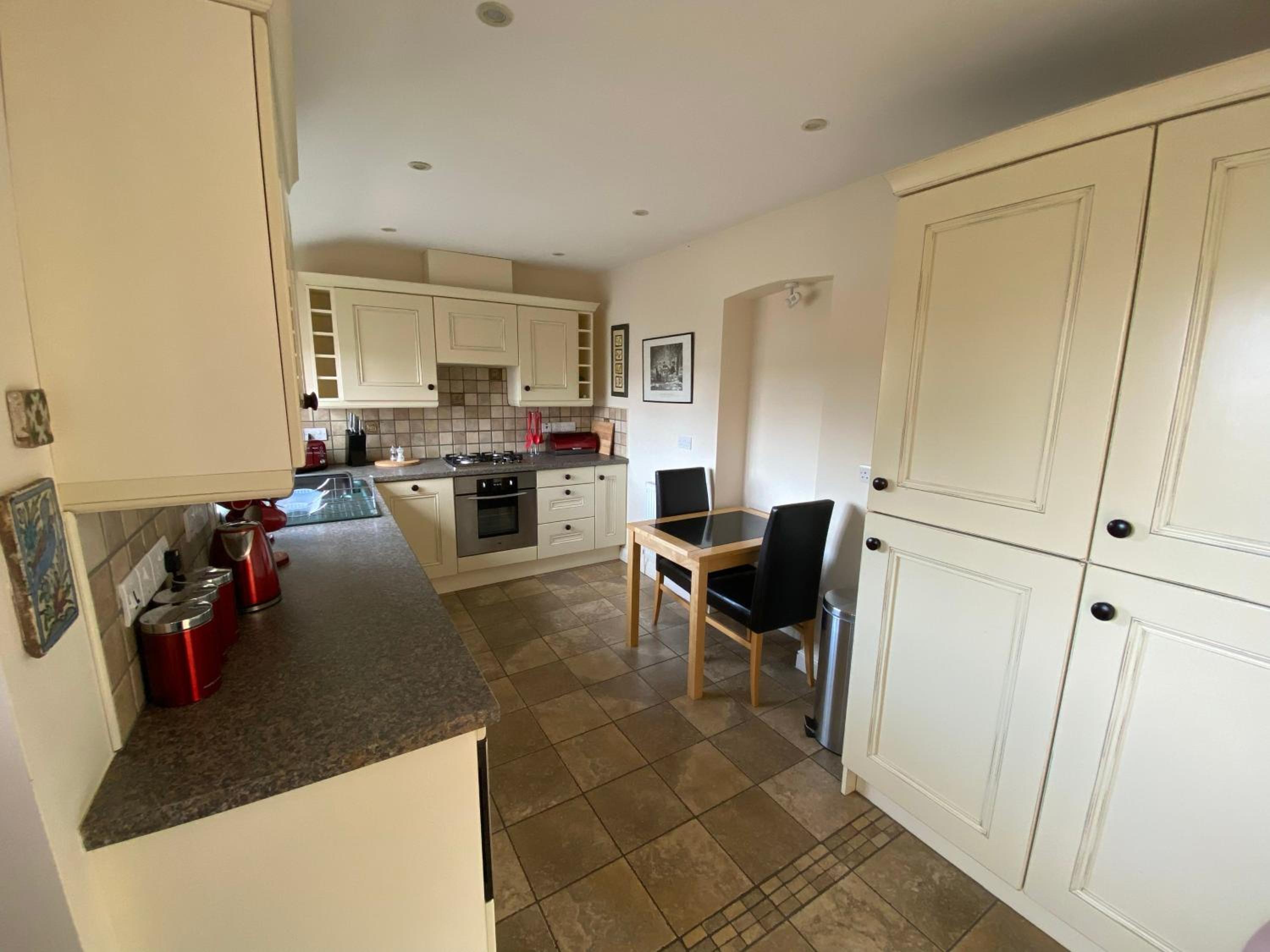 The Stable - 2 bed annexe, near Longleat view 5
