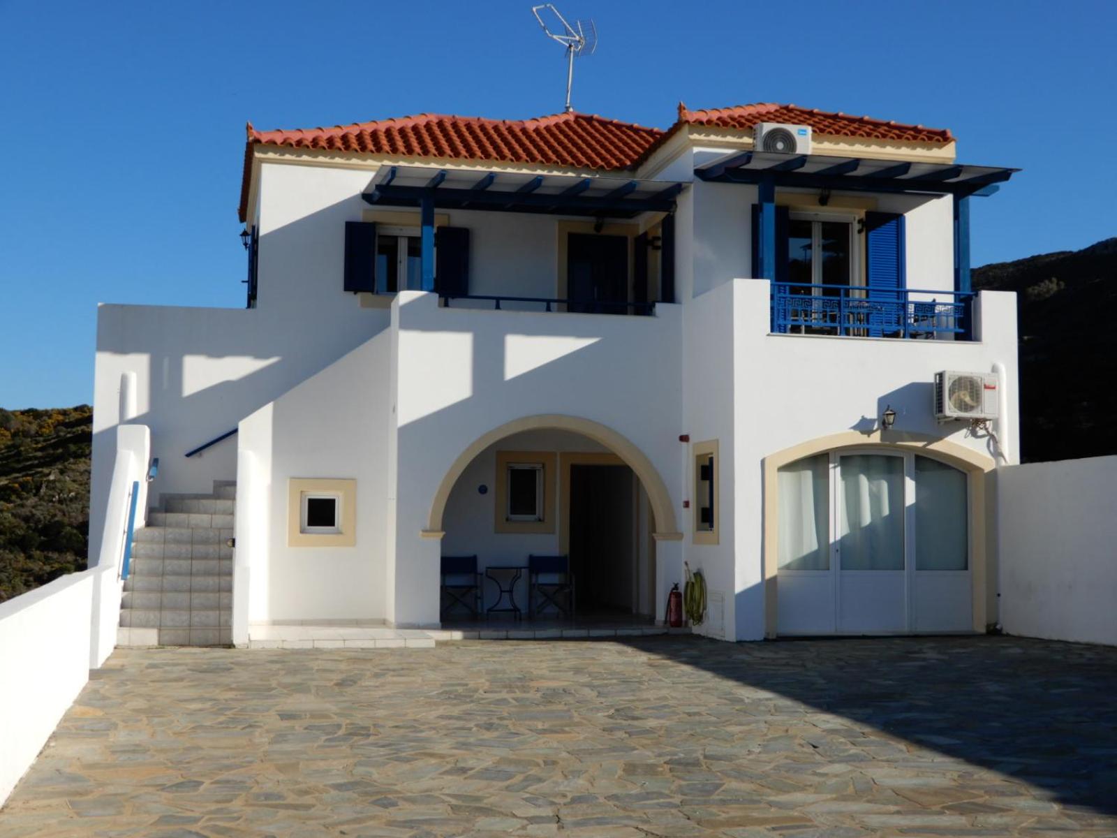 Απεραντο Γαλαζιο
