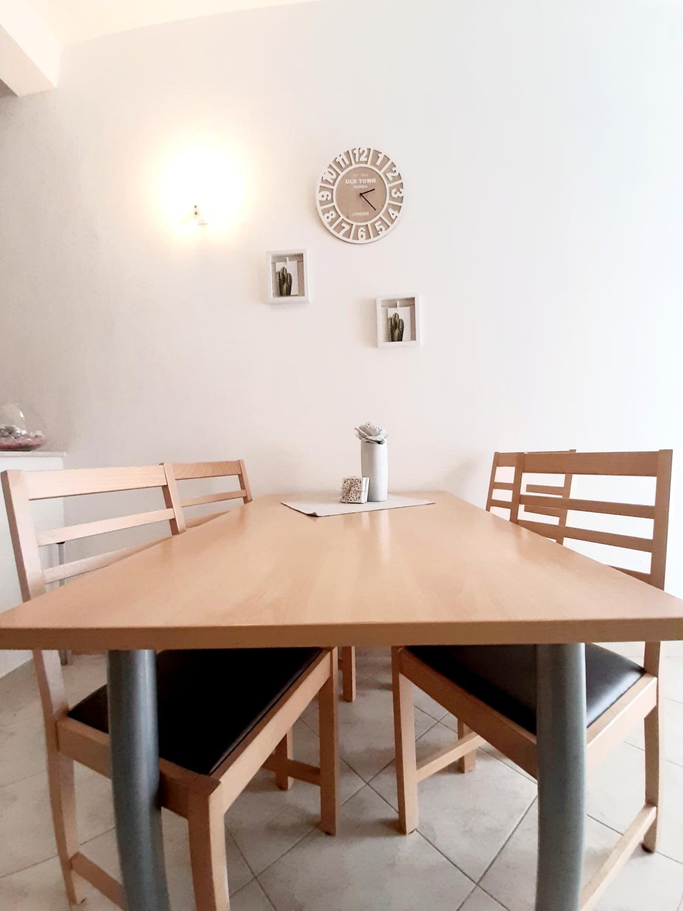 Apartments Akmadzic