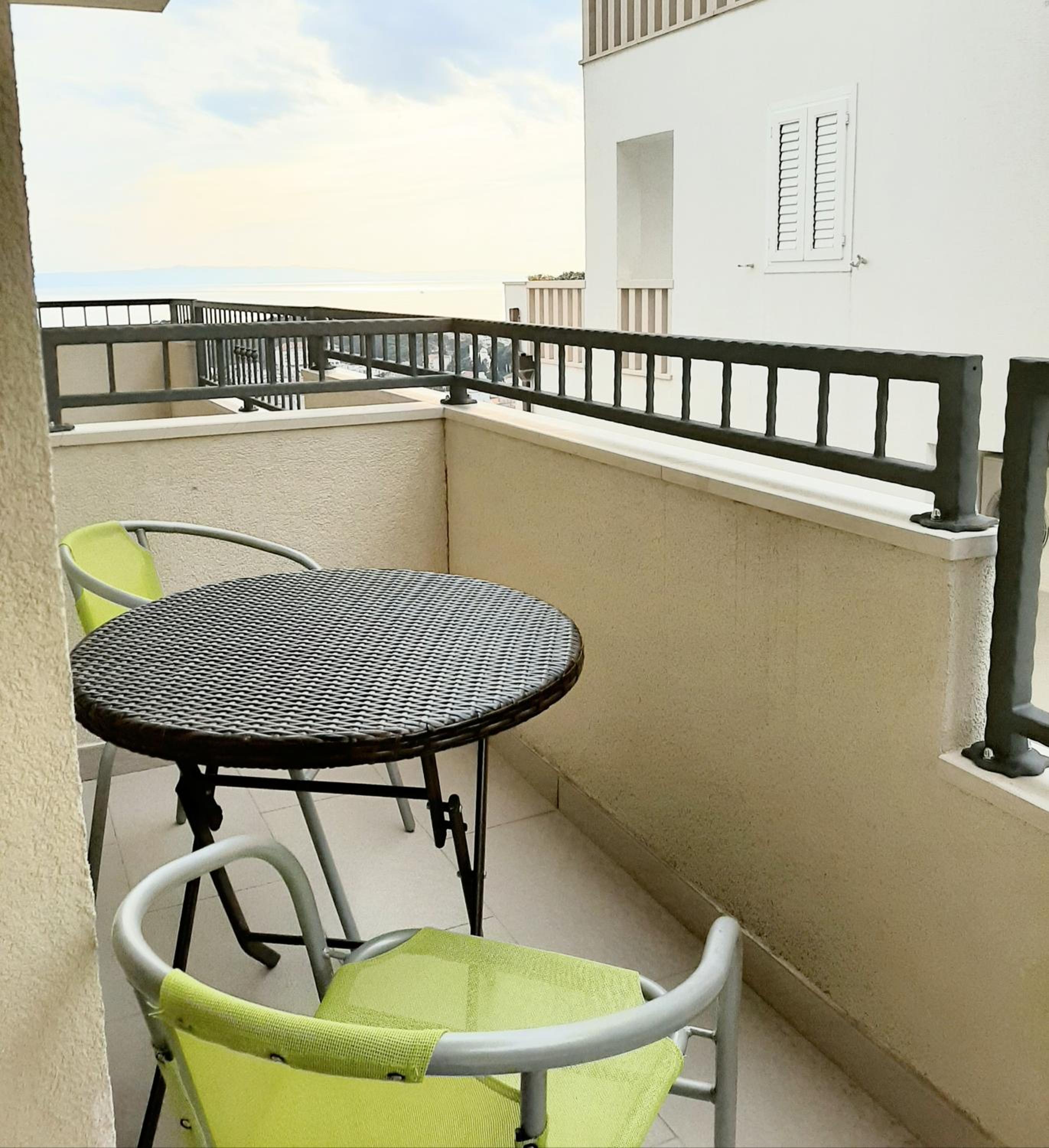 Apartments Akmadzic