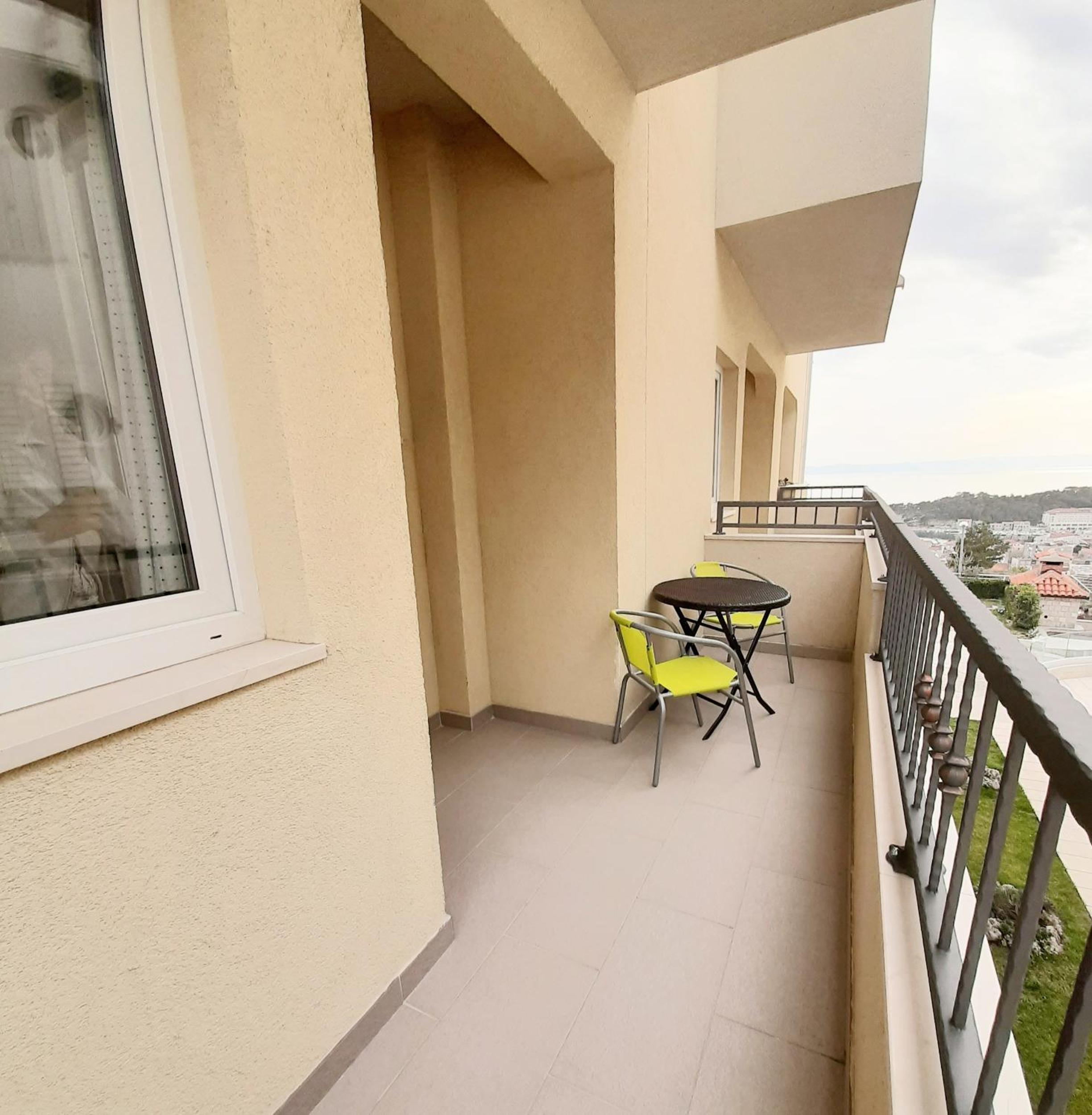 Apartments Akmadzic