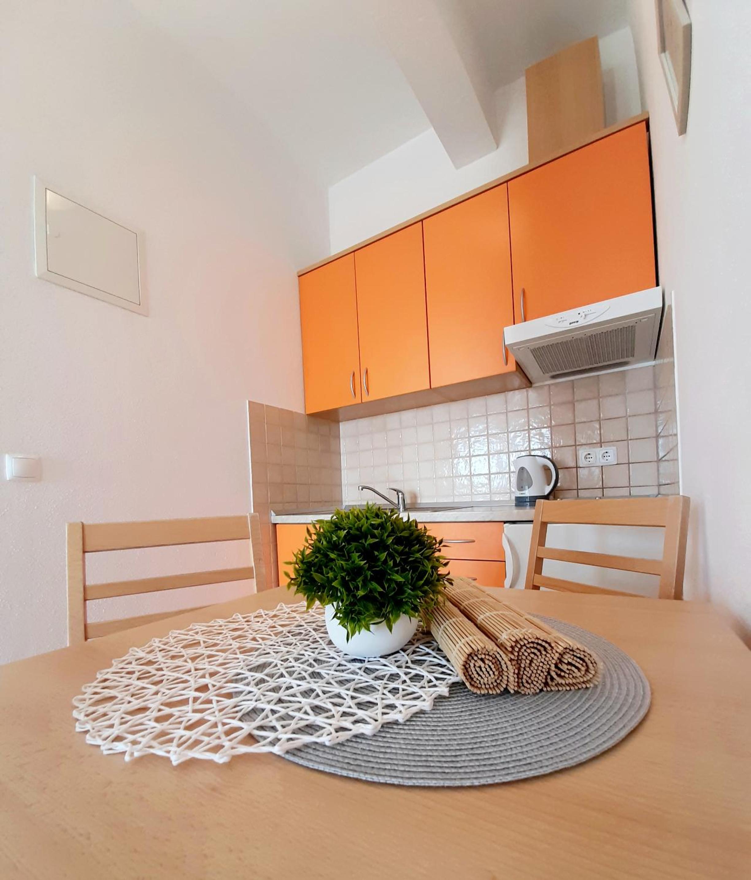 Apartments Akmadzic