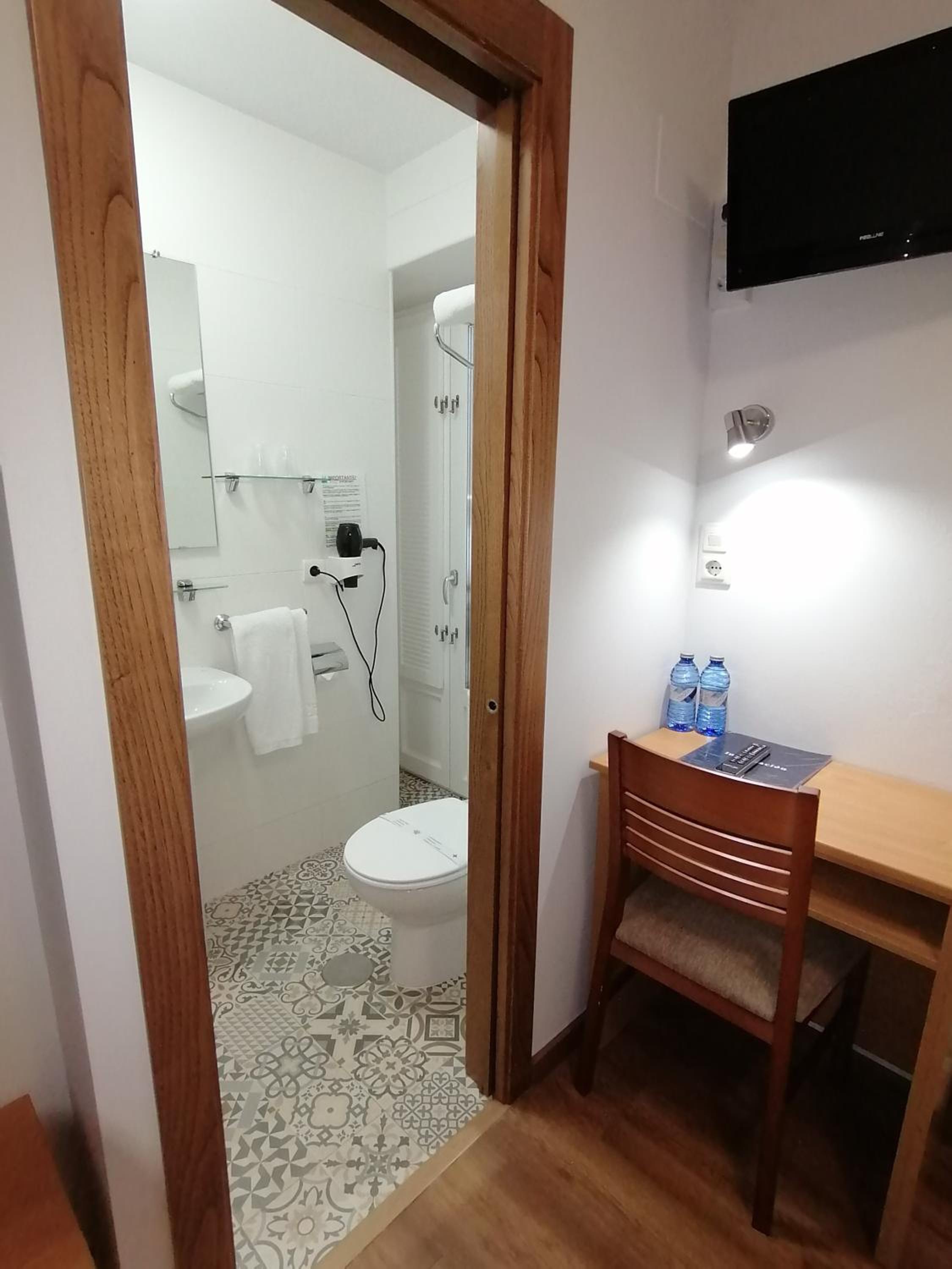 Photo 16