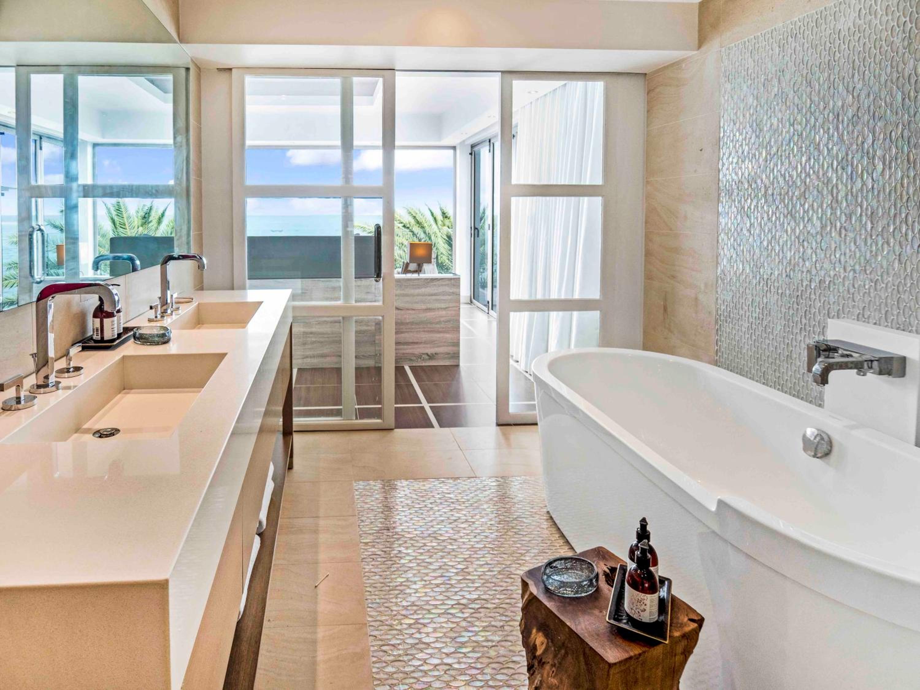 Hodges Bay Resort & Spa, an HQ Luxury Resort & Residences