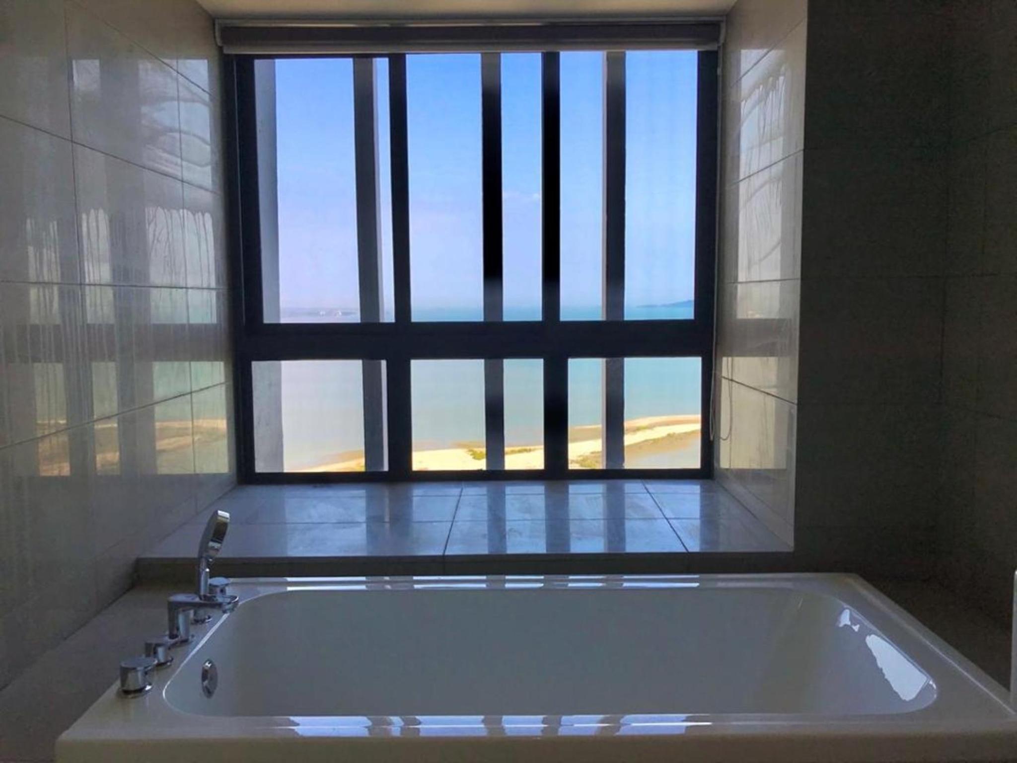 Imperio,Res - Modern -- Luxury -- Seaview photo 6