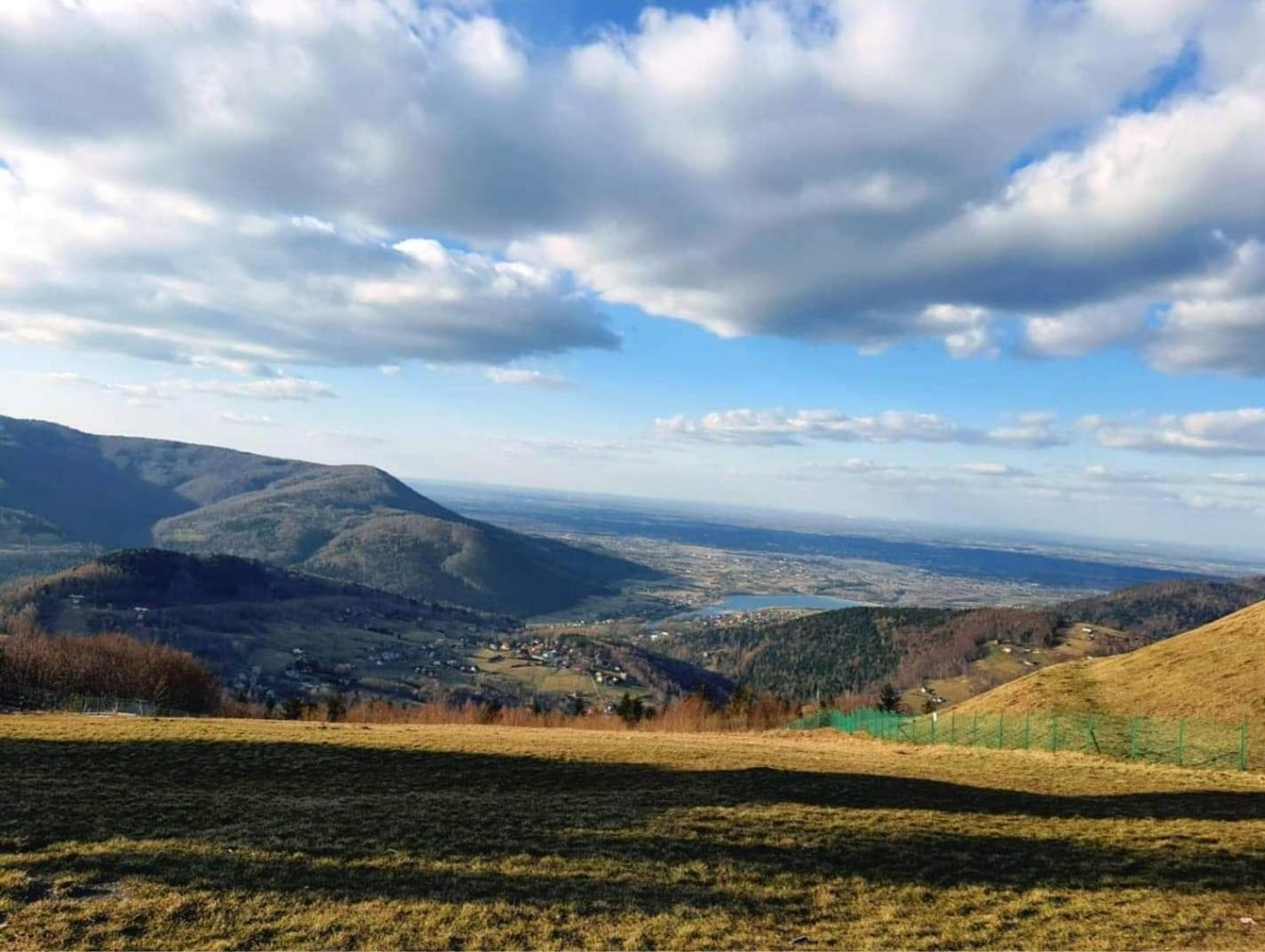 Domki nad jeziorem