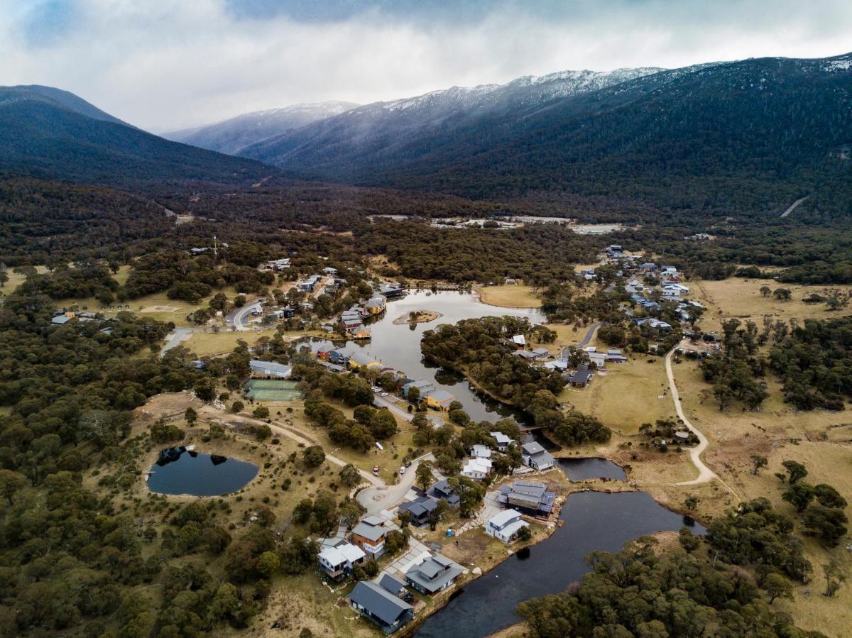 Four Mile HutLarge Studio Apartment in Crackenback