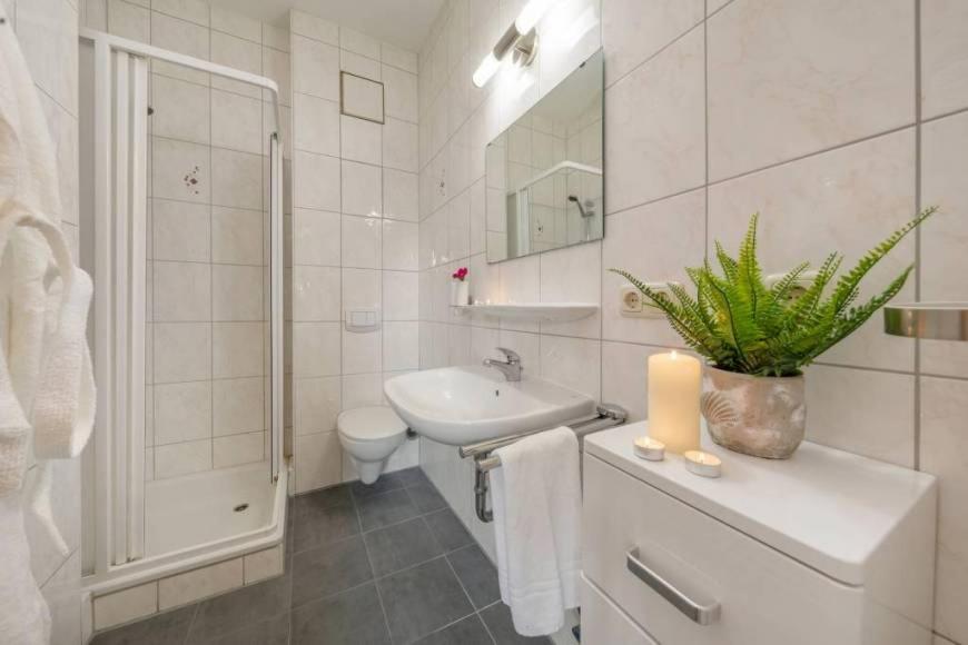 Kutterkoje en Zingst — bathroom