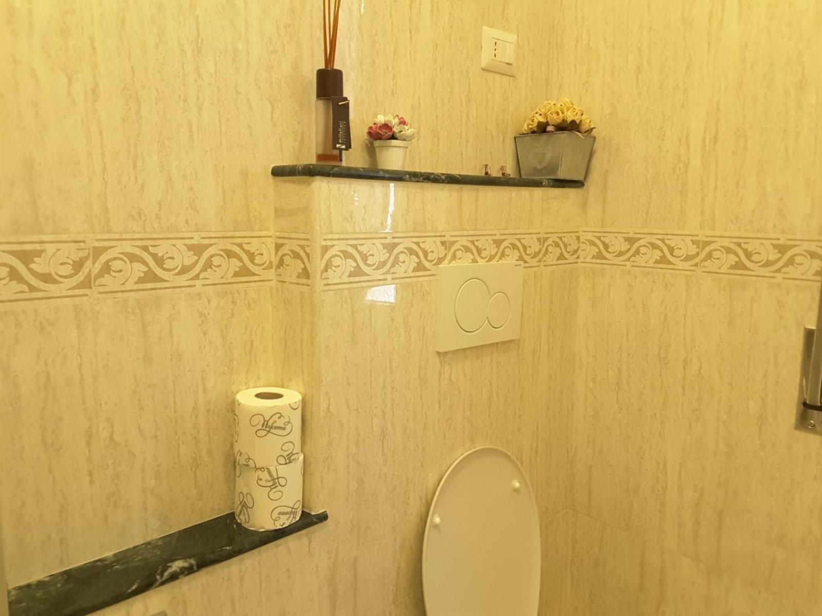 Diamond Apartment en Genova — bathroom
