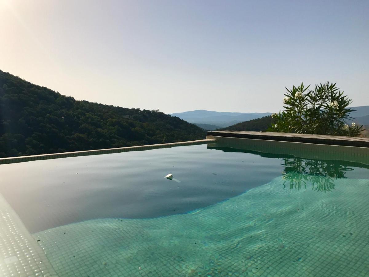 Villa d'Arnaud view 2
