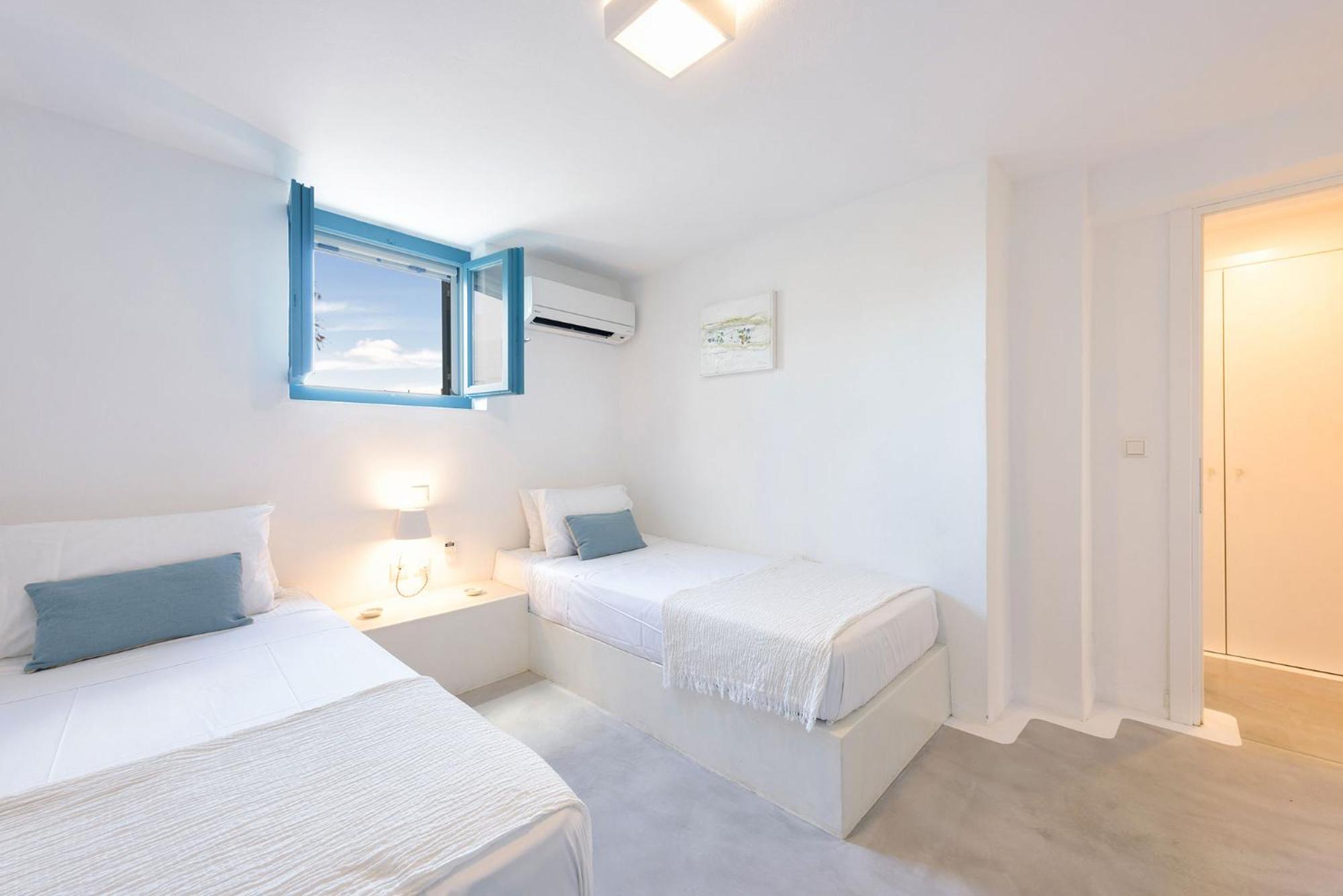 Aithoni (Nightingale) Agioi Anargyroi Beach photo 2