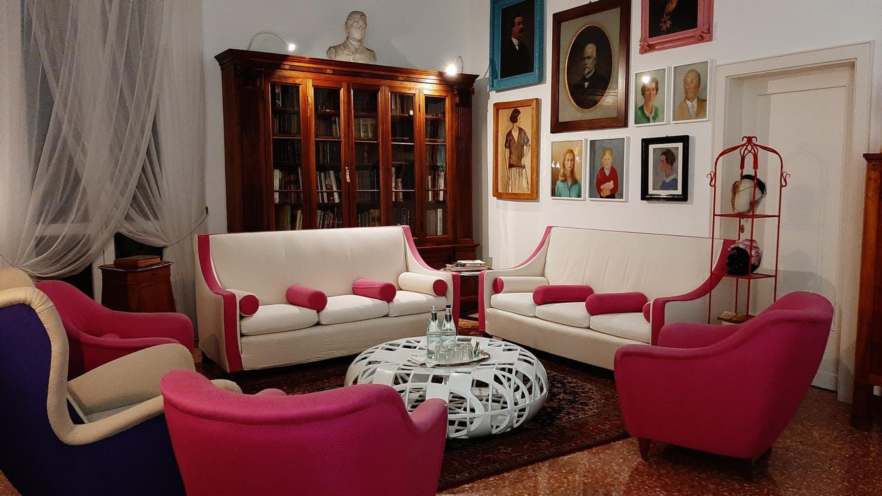 lounge