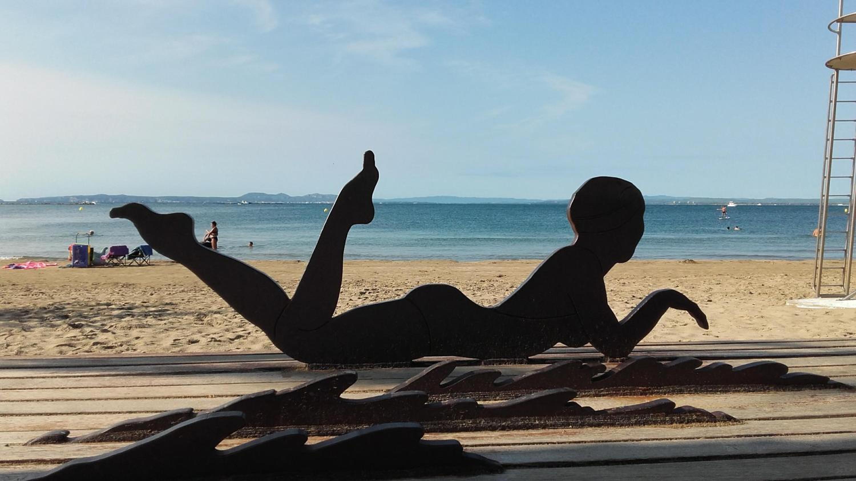 Appartement Première Ligne de mer avec piscine