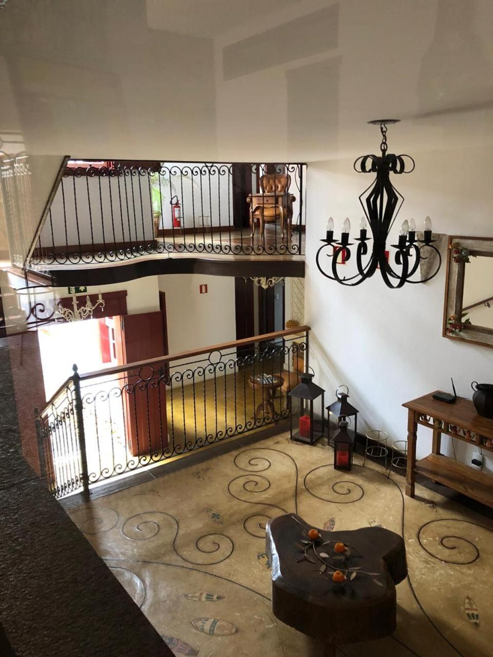 Araújo Bazilio Pousada Tiradentes