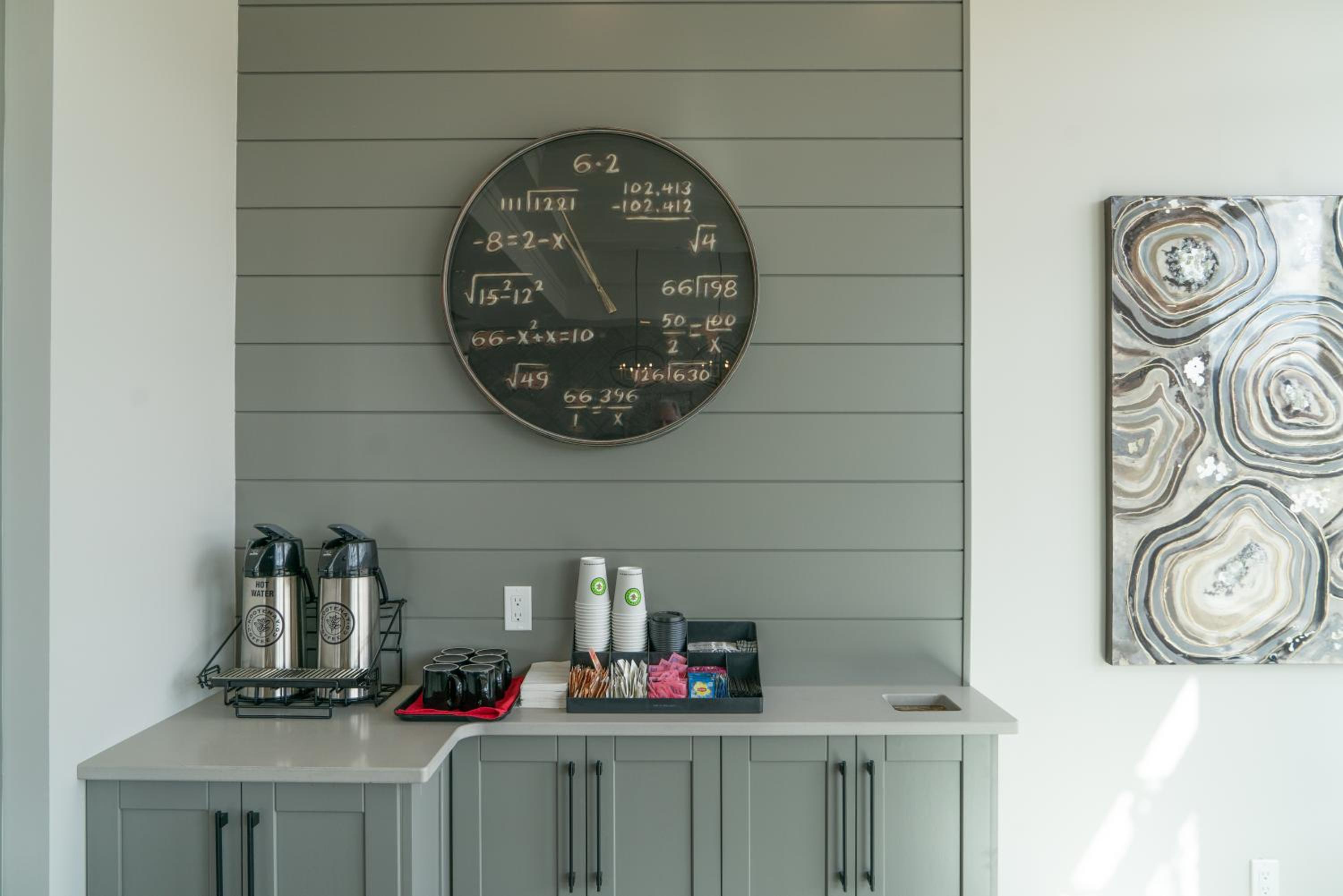 Vernon Vacations - Prestige Vernon Lodge - Property Image 35