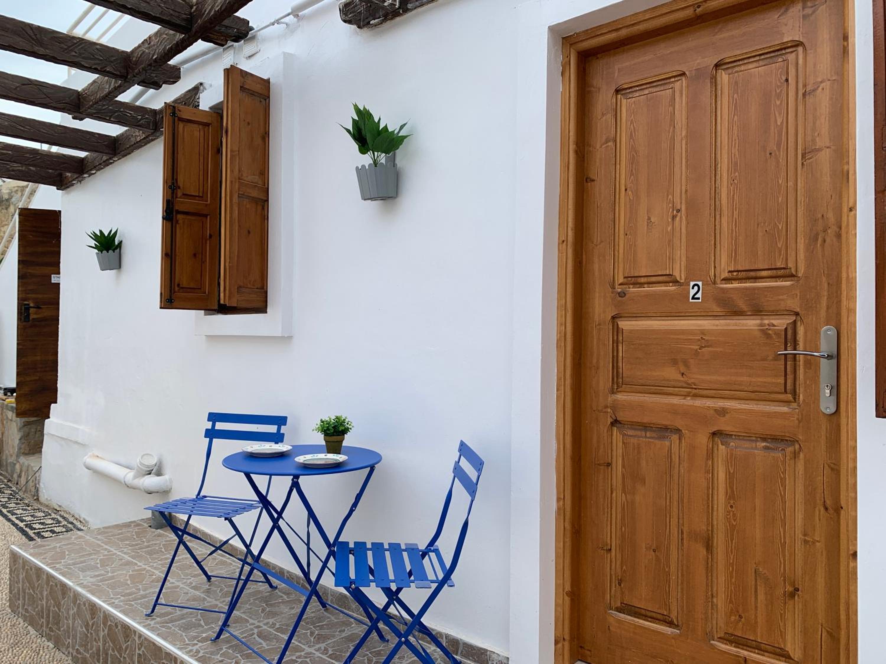 Hotel PALS Studios Lindos - Image 1