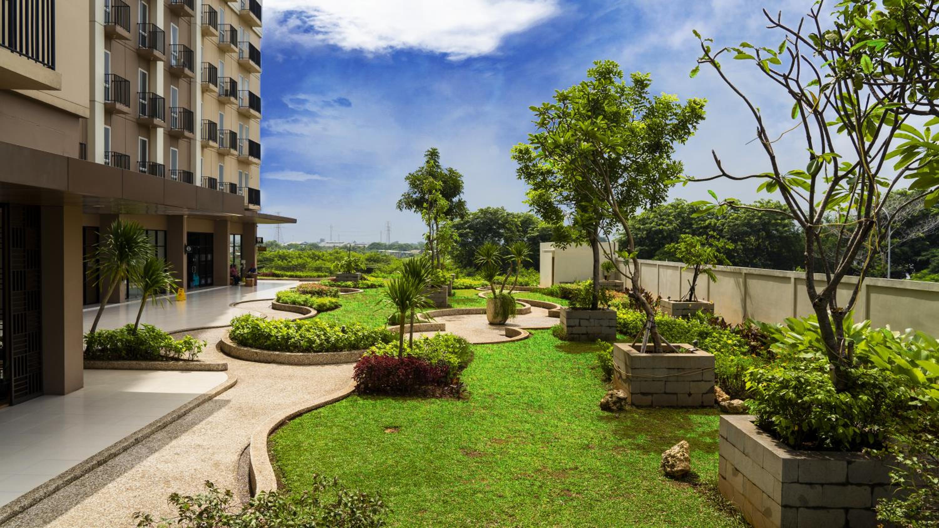 Azalea Suites Cikarang by Jayakarta Group view 4