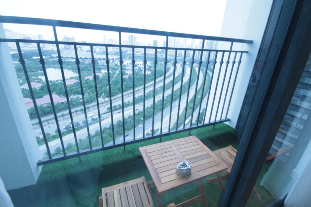 BOM HOMES- VINHOMES GREENBAY- Service Apartment