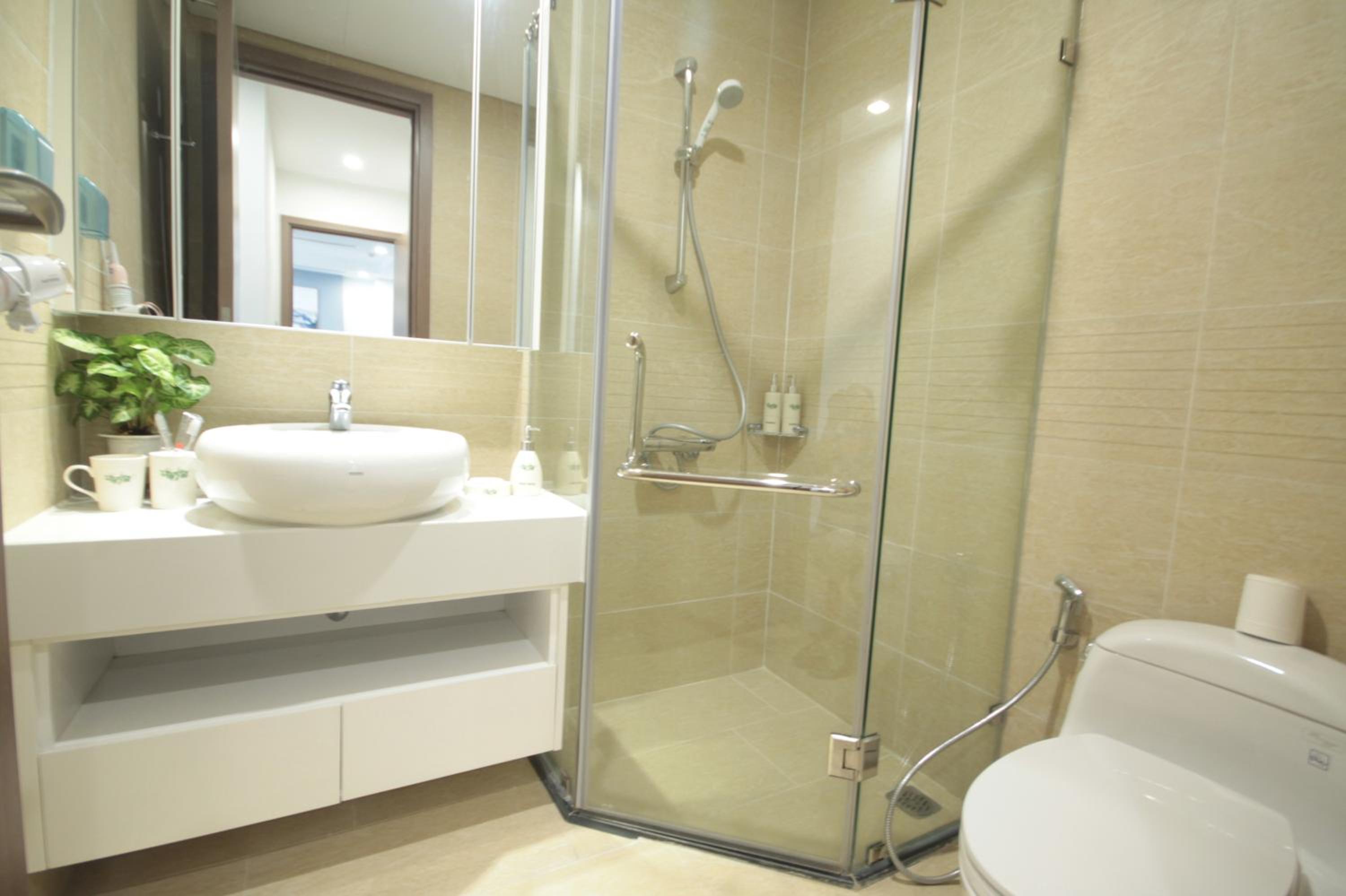 BOM HOMES- VINHOMES GREENBAY- Service Apartment