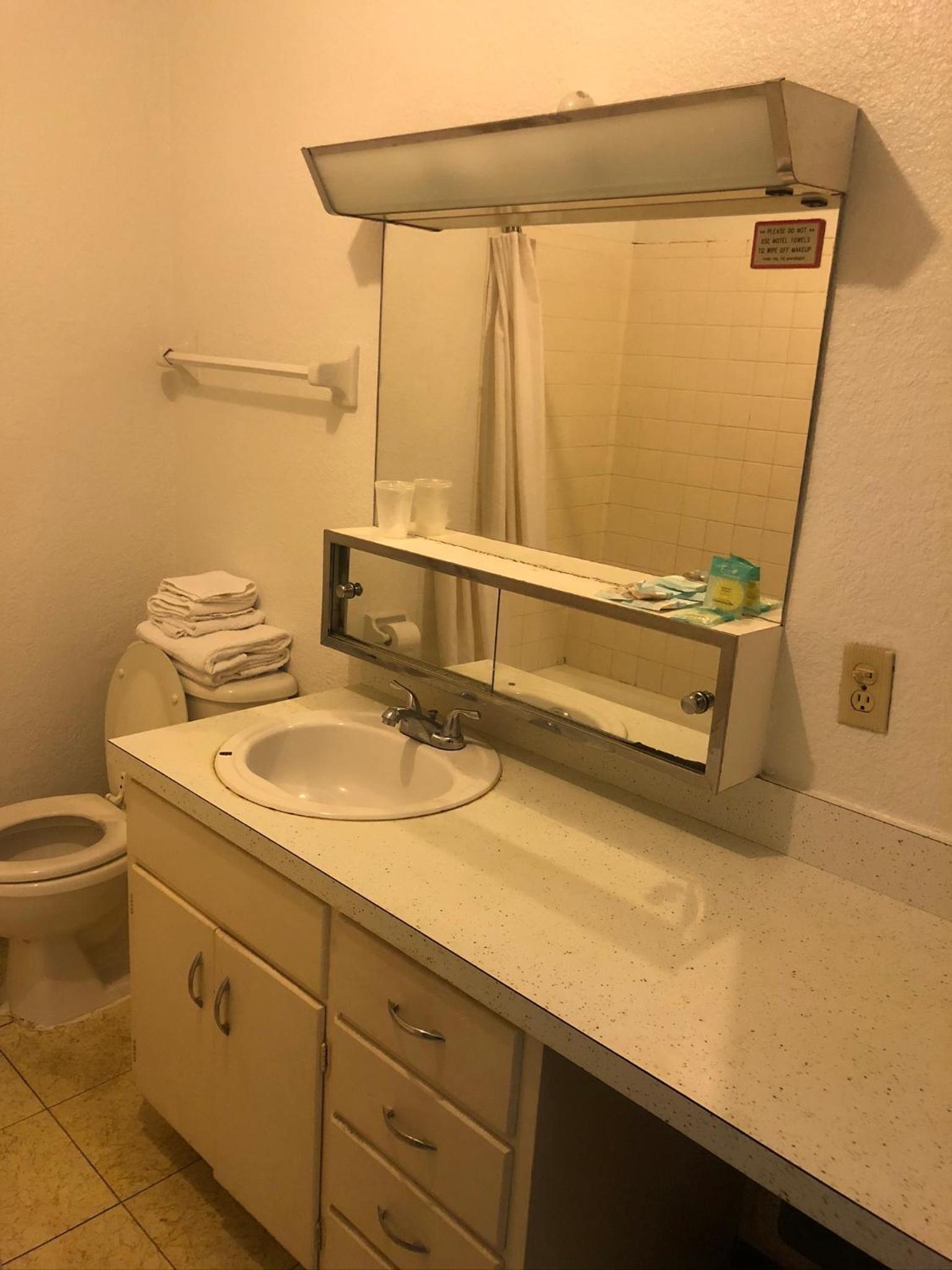 Sunrise Resort Motel South