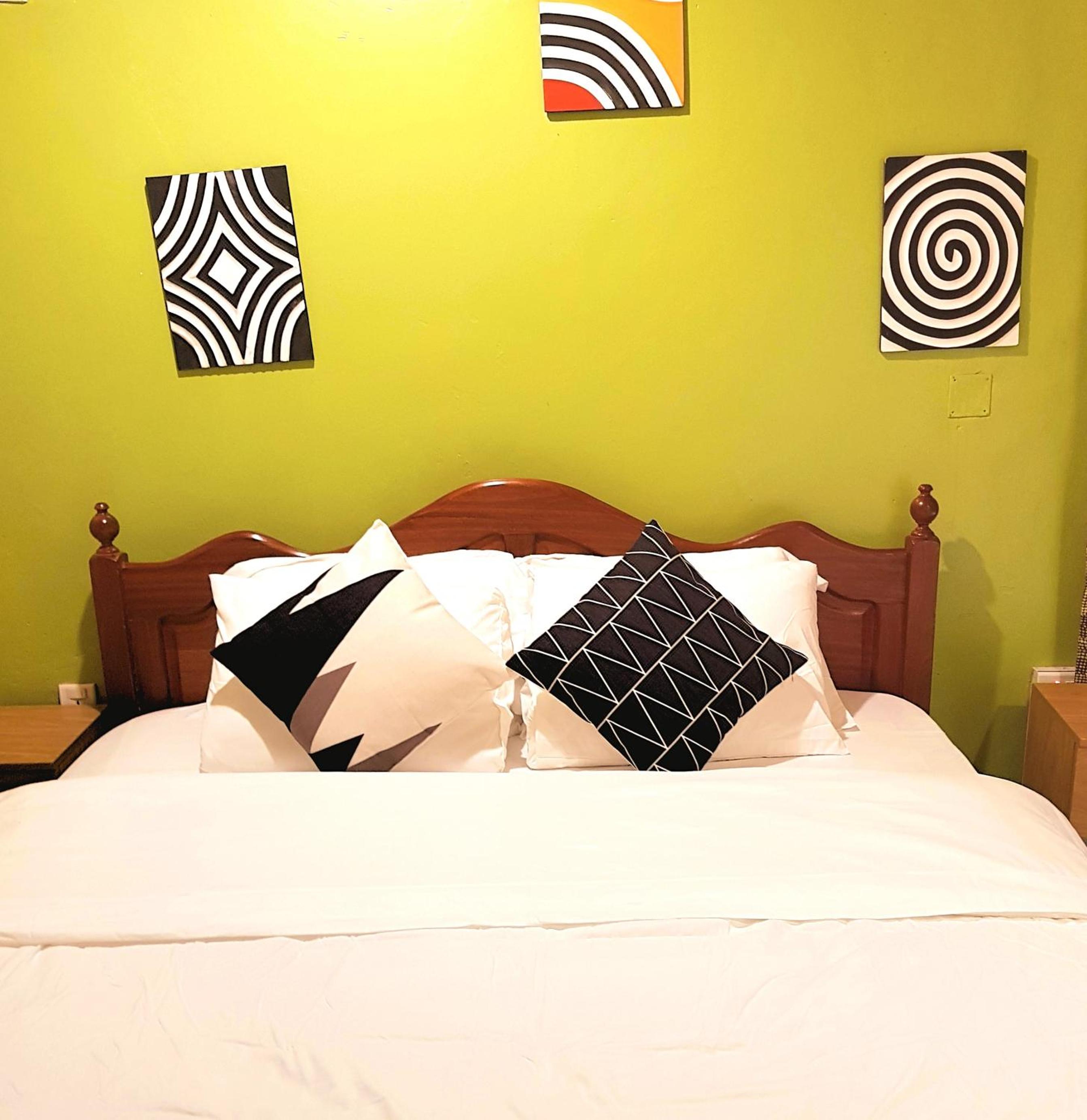 Yambi Guesthouse