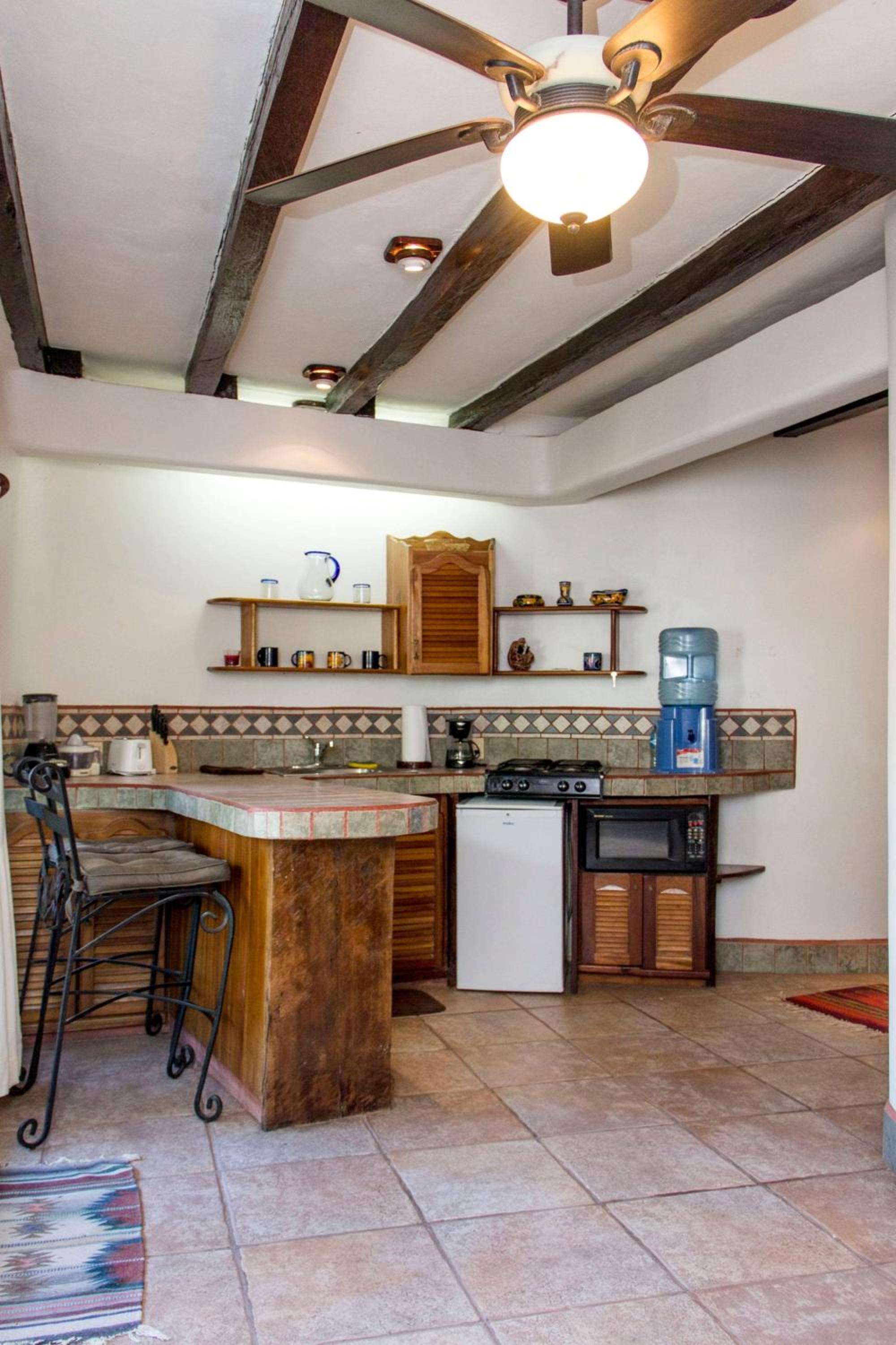 One bedroom Apt In The Heart Of Playa only One block to the Beach! view 5