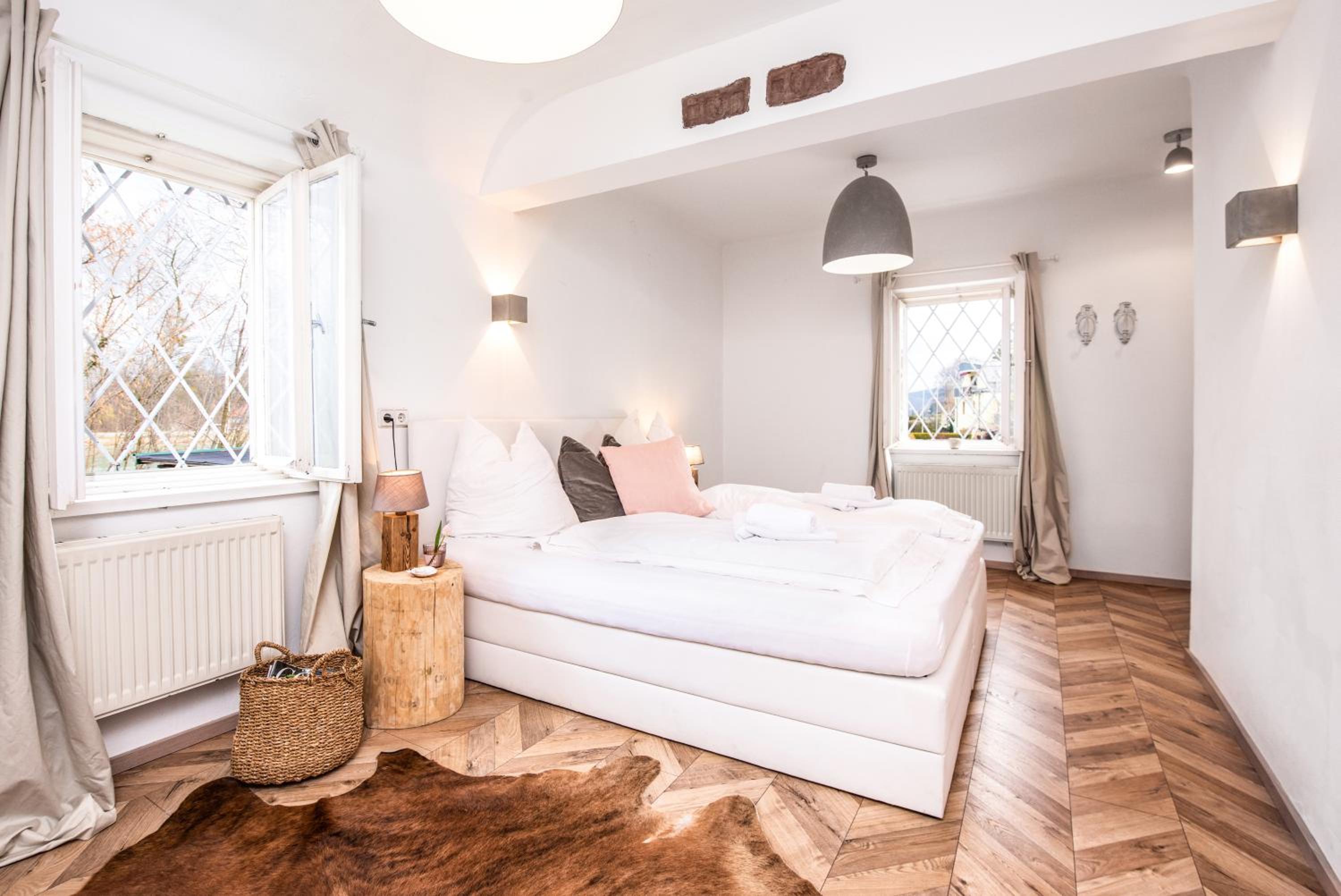Townhouse RIVA, prime location in the city of Salzburg, 1000m2 backyard view 4