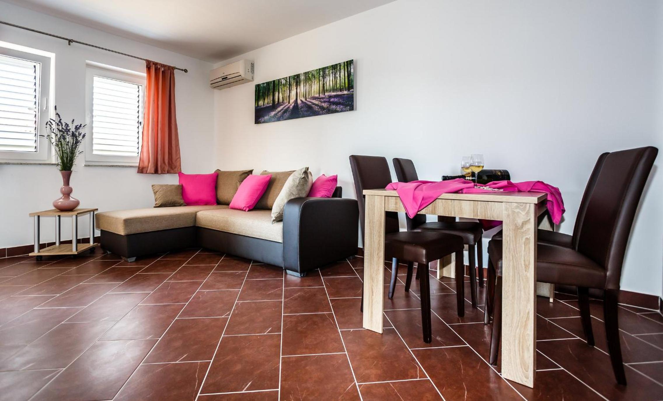 Mare & Mons Seafront Apartments